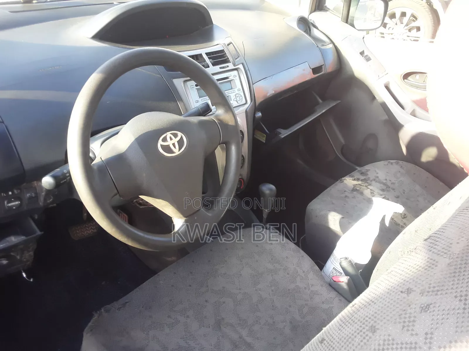 Toyota Vitz 2010 Gray