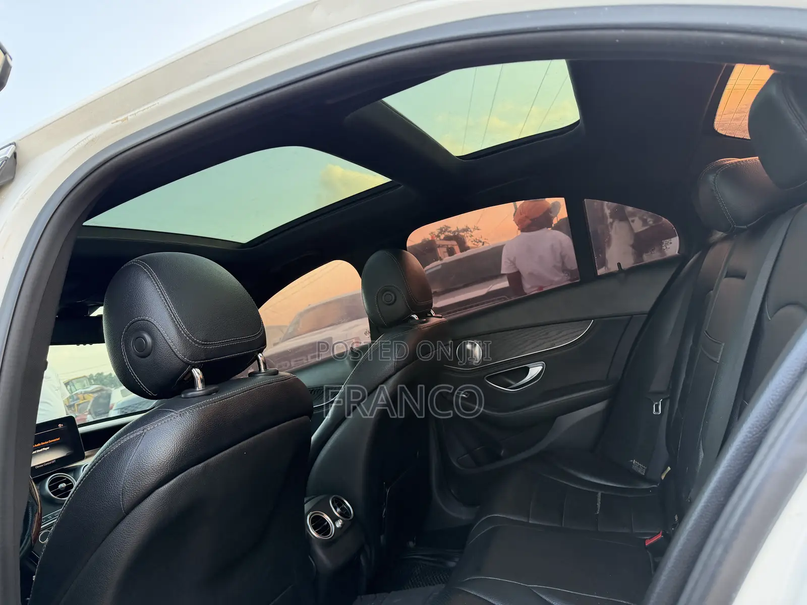 Mercedes-Benz C300 Sport 4Matic Sedan AWD (2.0L 4cyll 7A) 2016 White