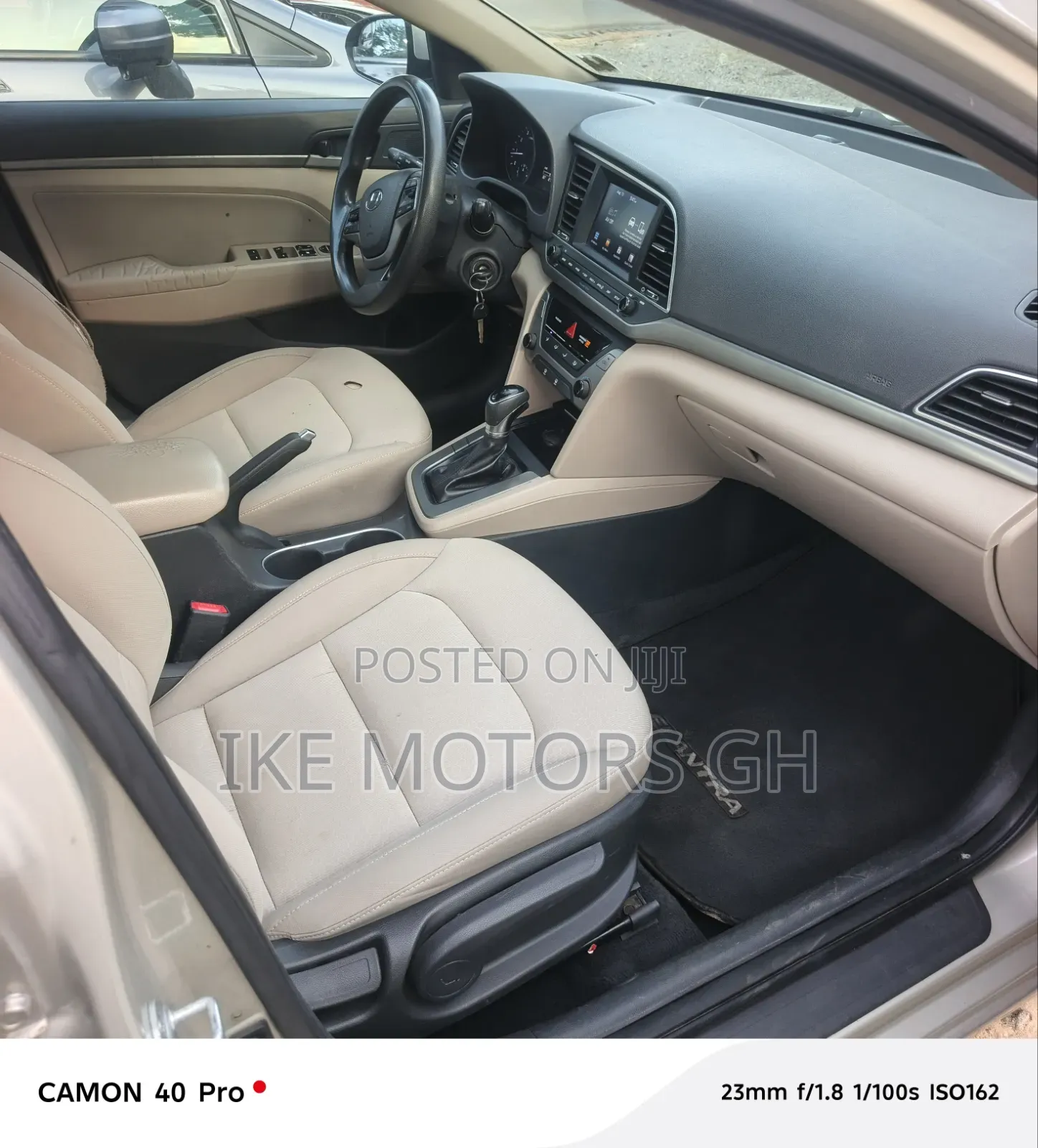 Hyundai Elantra 2017 Silver