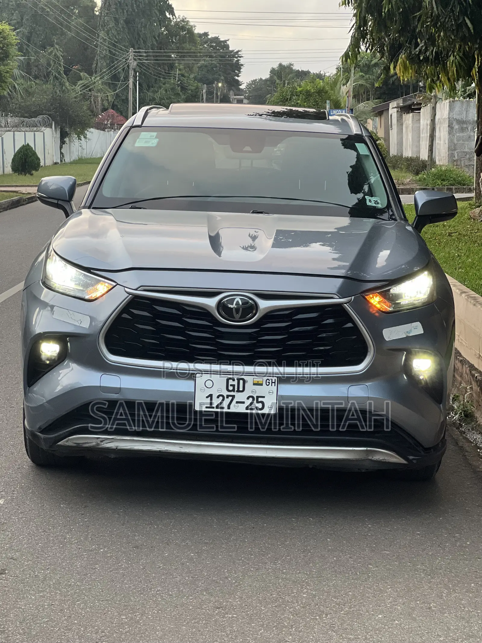 Toyota Highlander Limited AWD 2020 Blue