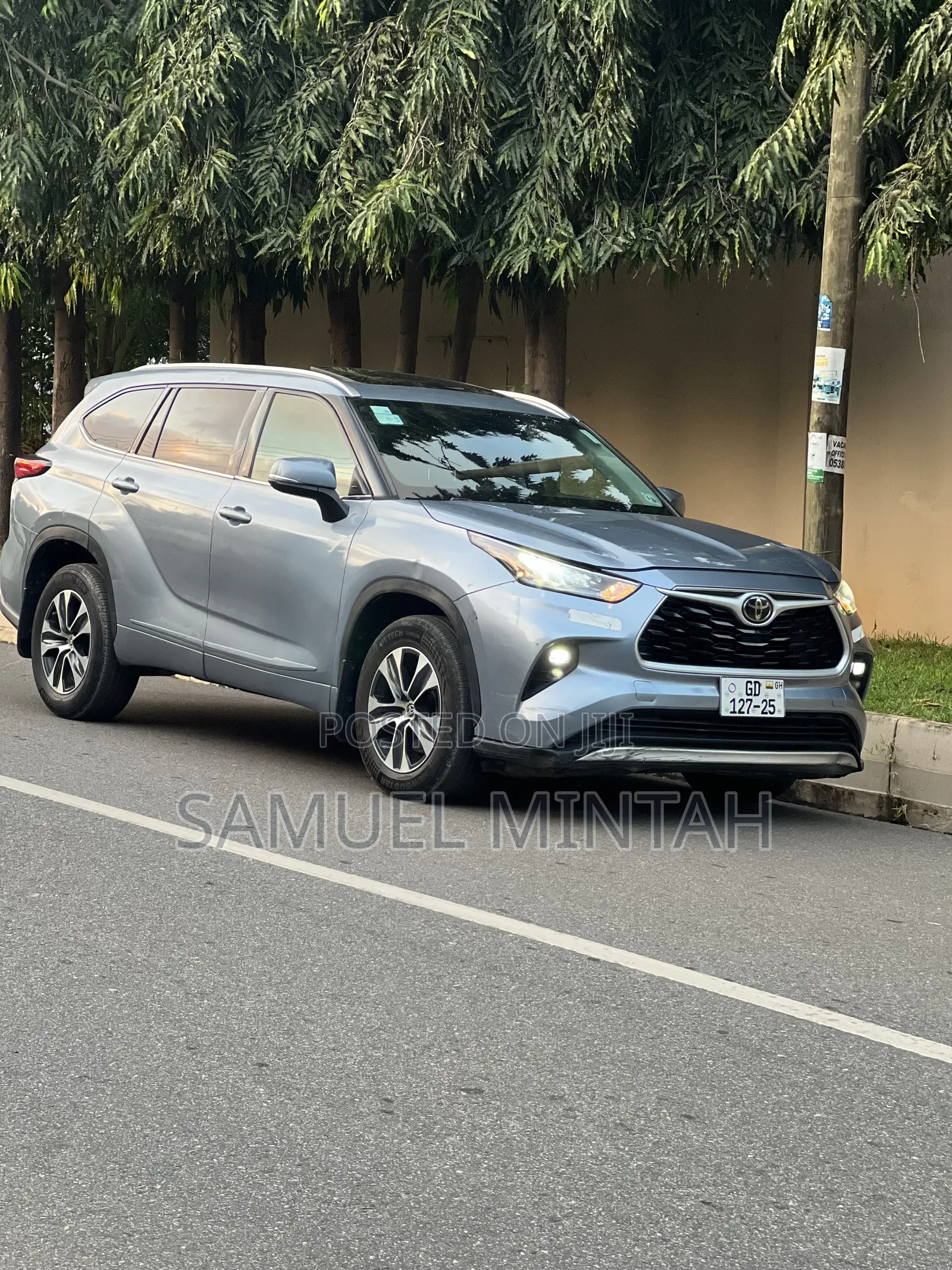 Toyota Highlander Limited AWD 2020 Blue