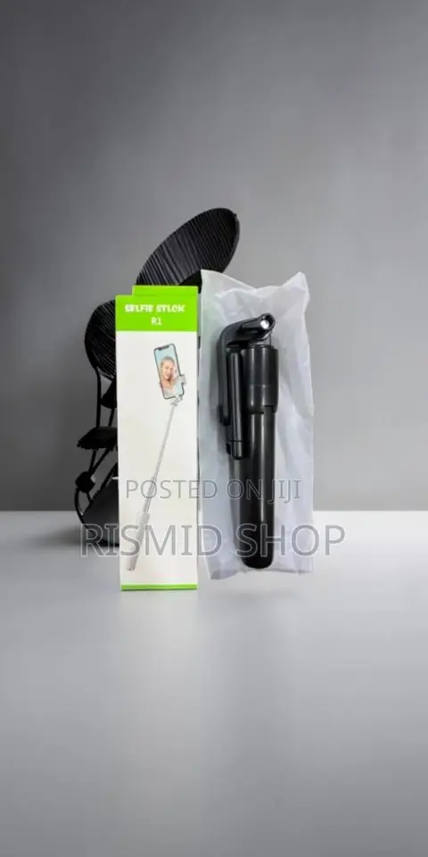 R1 Multifunctional Selfie Stick