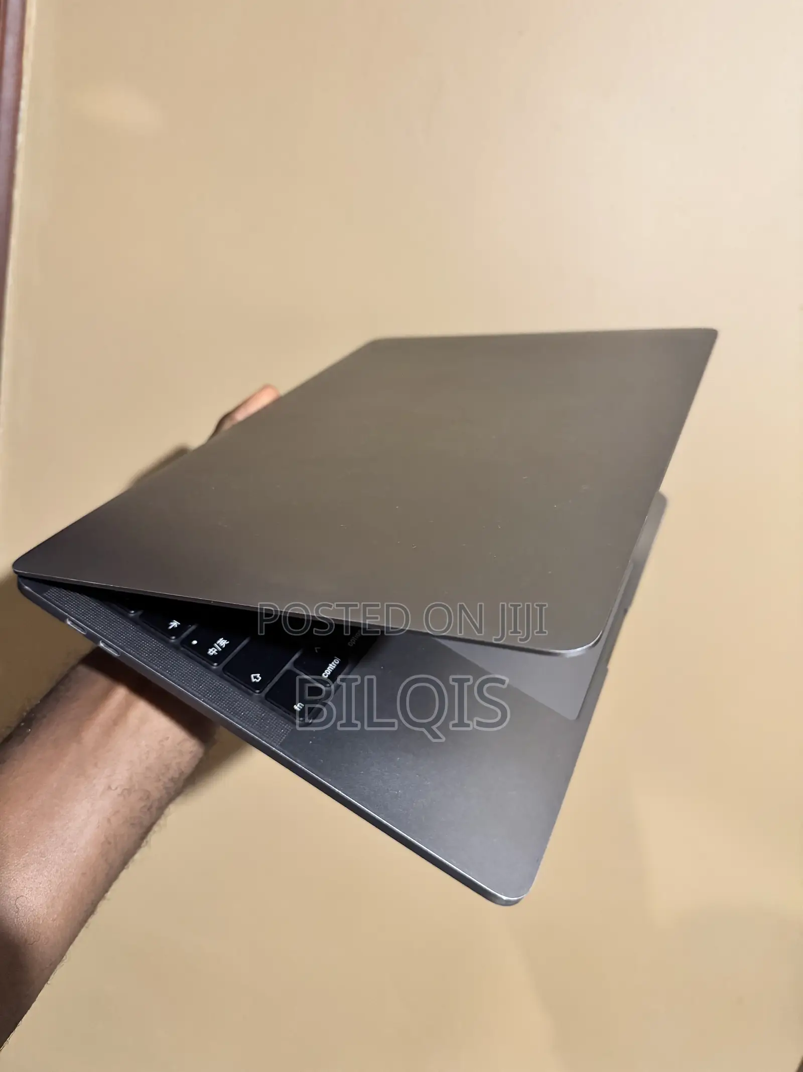 Laptop Apple MacBook Pro 2020 16GB Intel Core i5 SSD 256GB