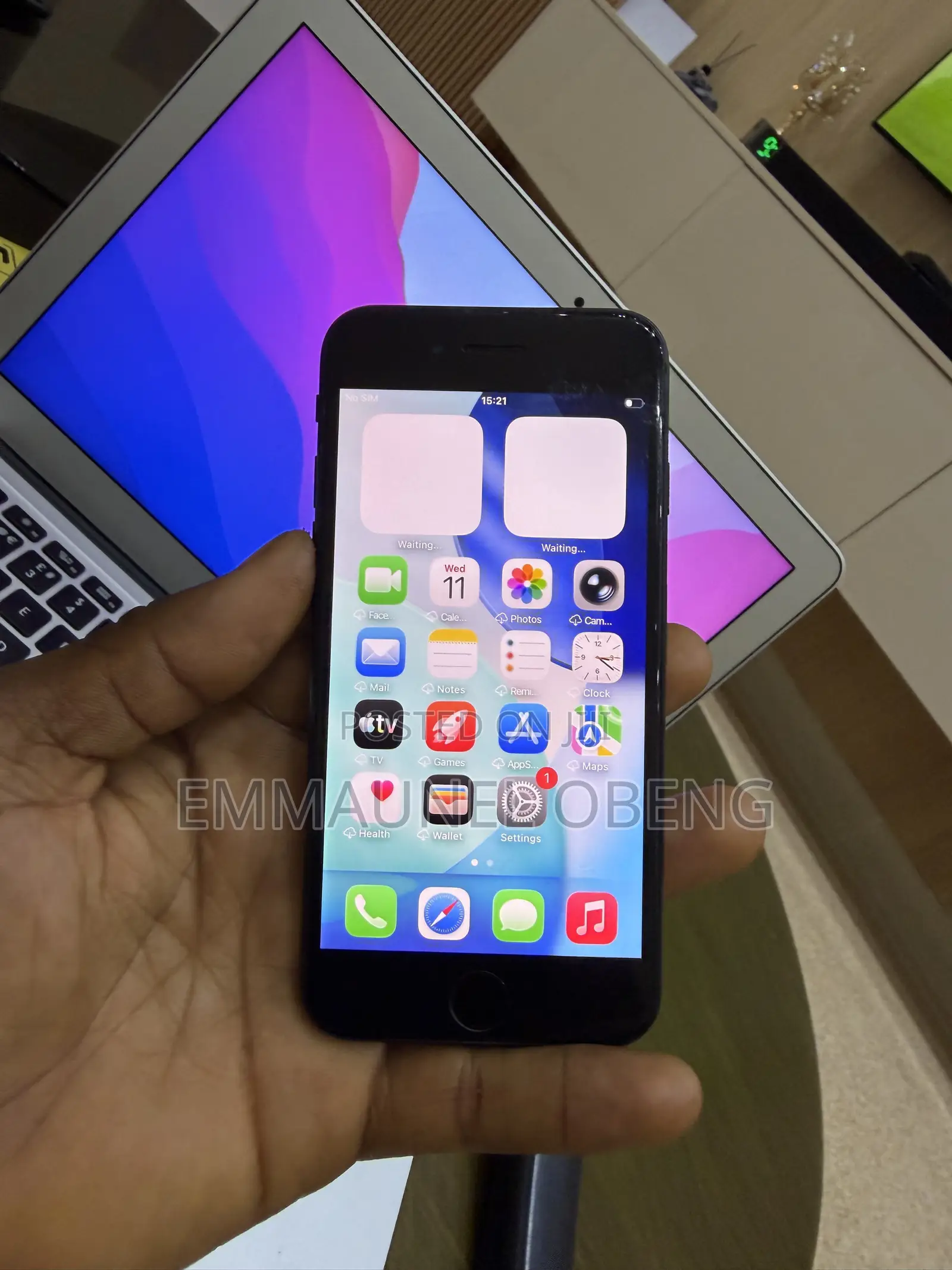 Apple iPhone SE 64 GB Gray