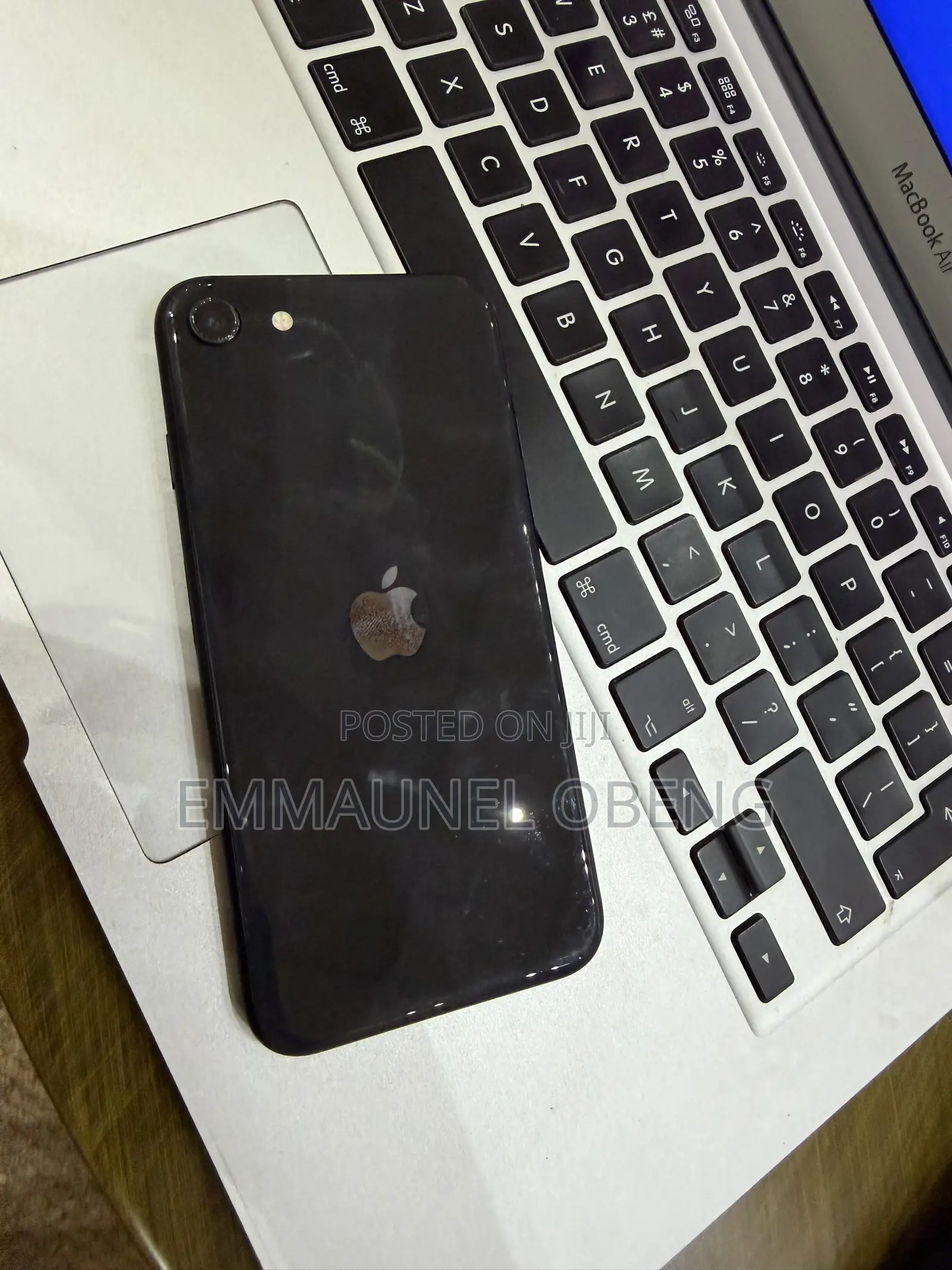 Apple iPhone SE 64 GB Gray