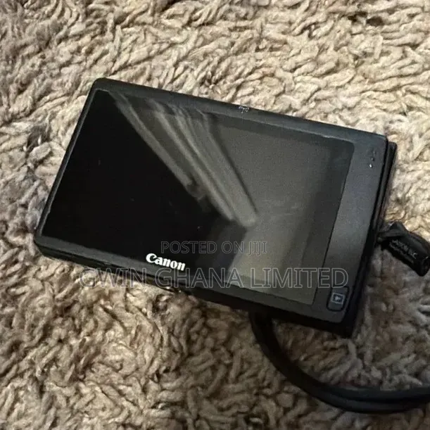 Canon Ixus 240hs 16.1MP Touch Screen HDMI , Battery, Charger, SD Card.
