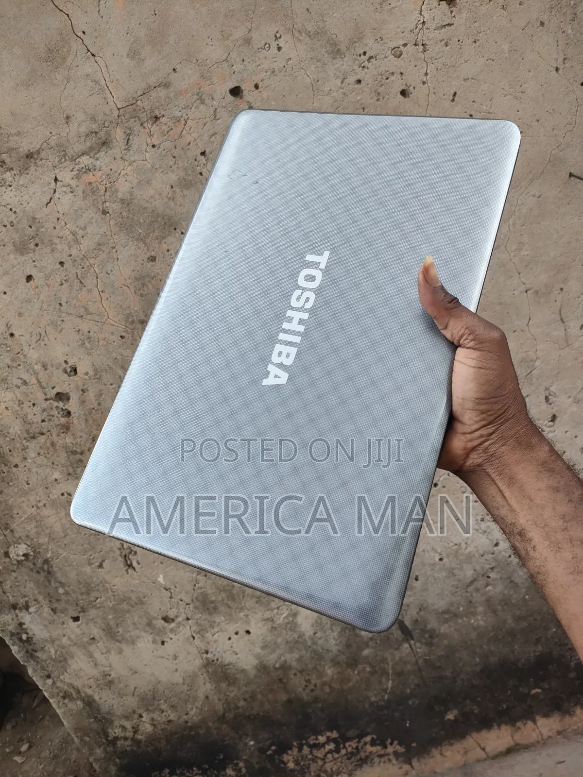 Laptop Toshiba Satellite L755 4GB Intel Core i5 HDD 256GB