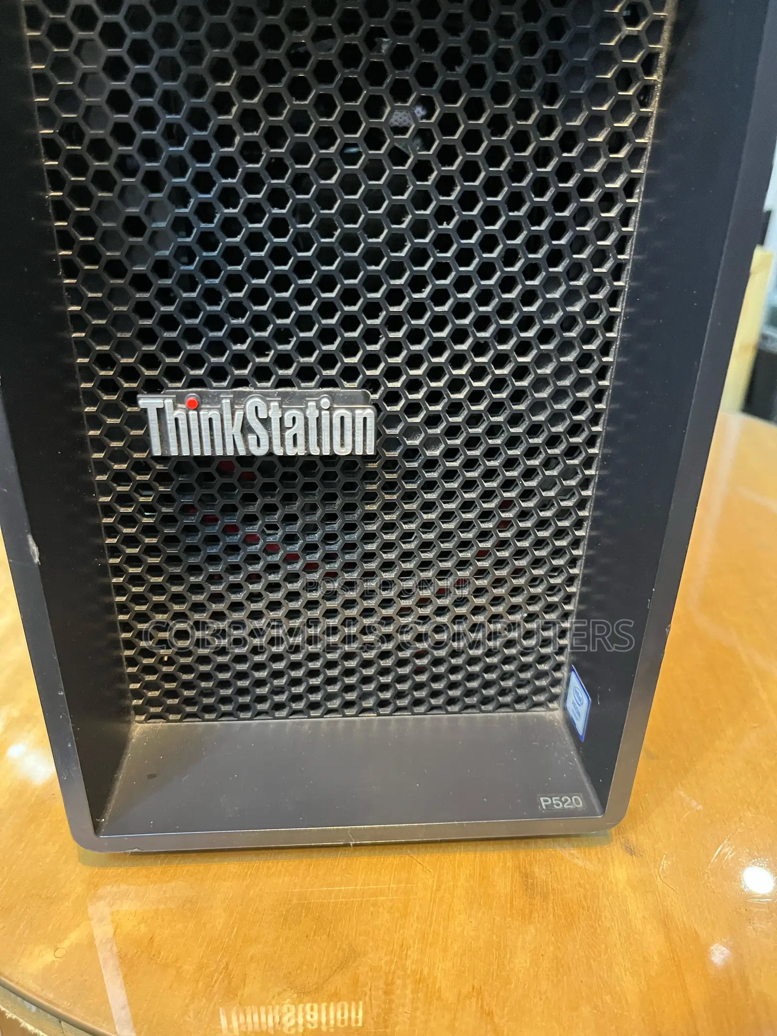 Desktop Computer Lenovo ThinkStation P520 16GB Intel Xeon HDD+SSD 256GB