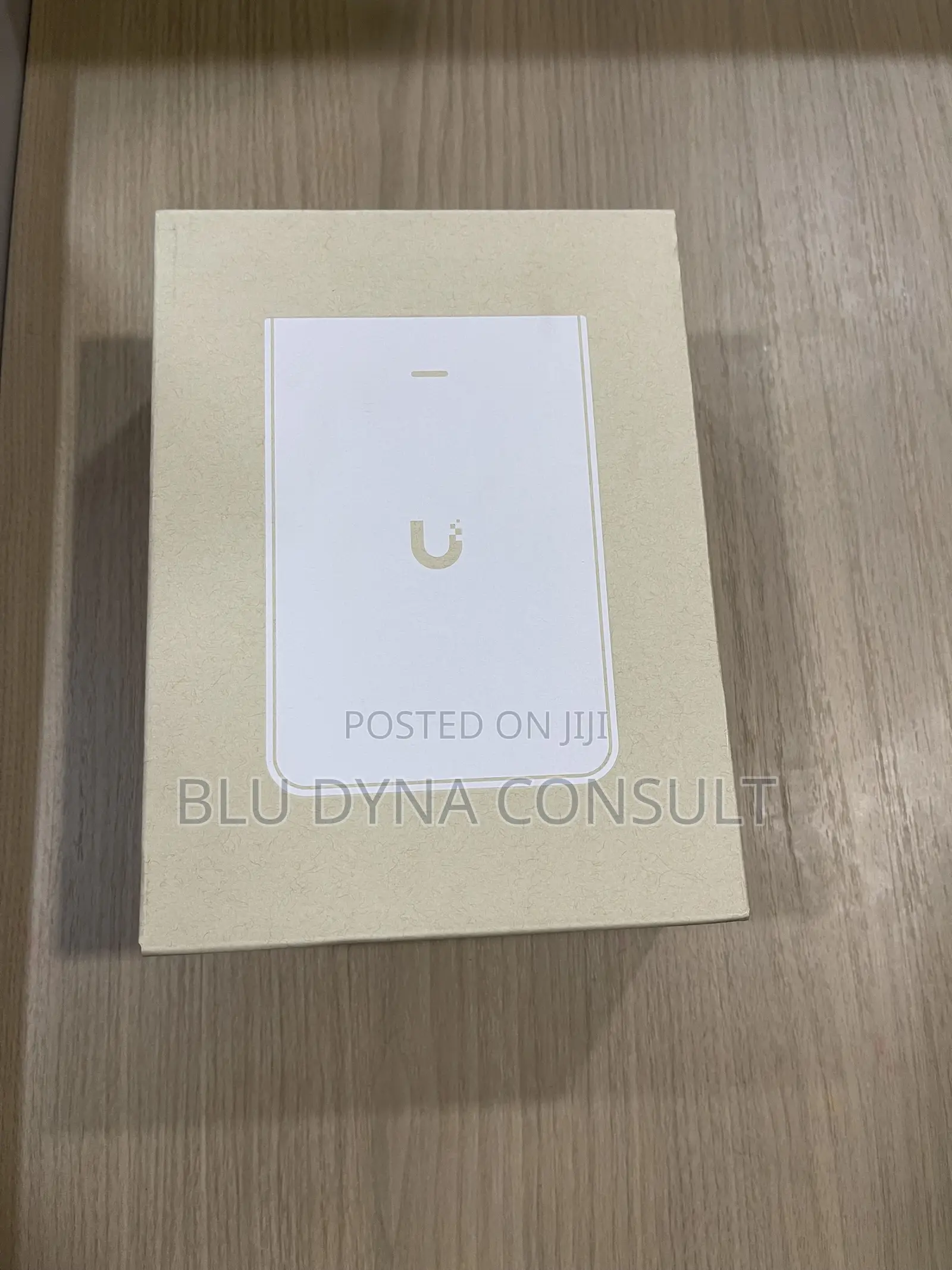 U7 Pro in Wall