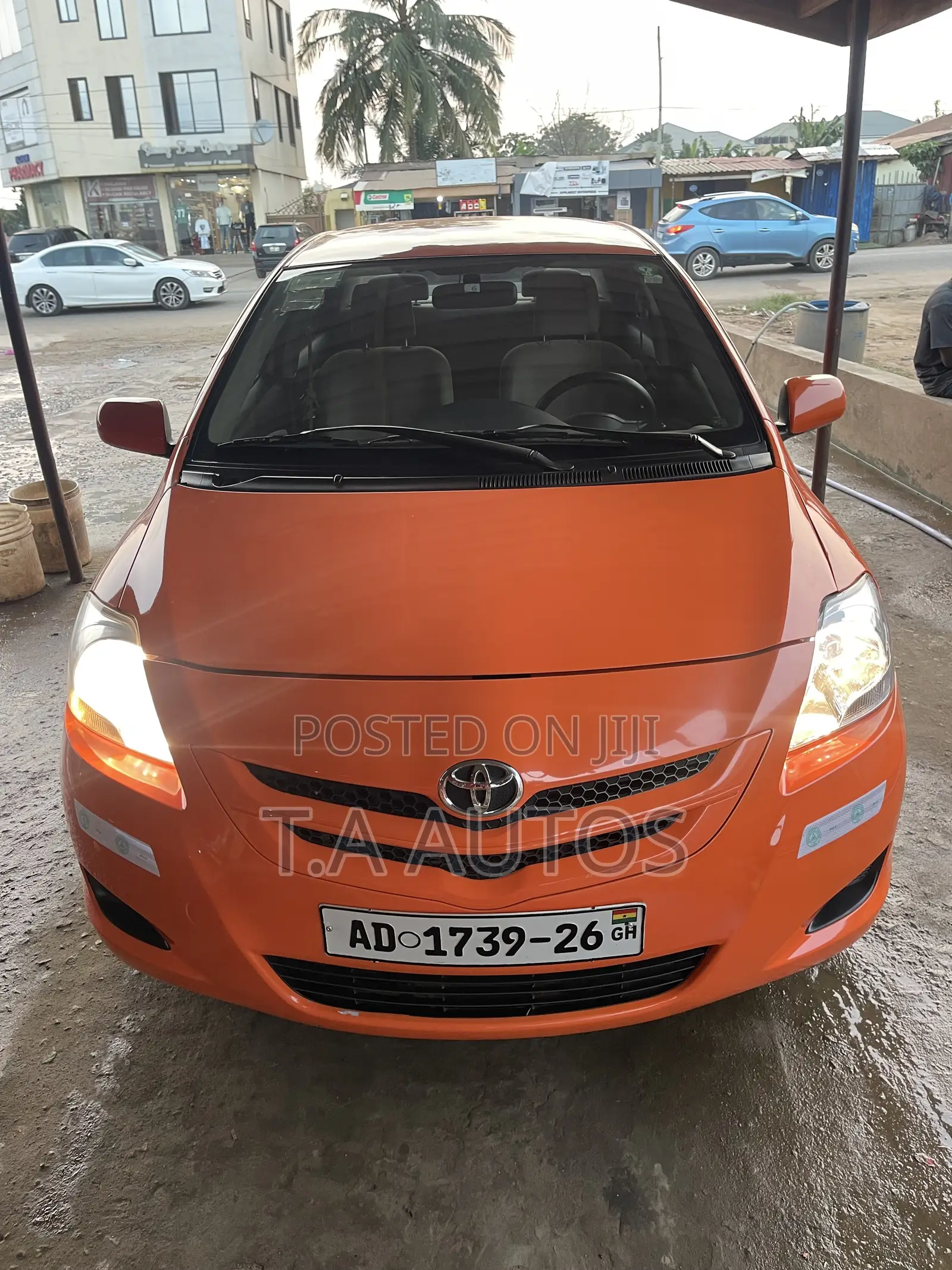 Toyota Belta 2012 Orange