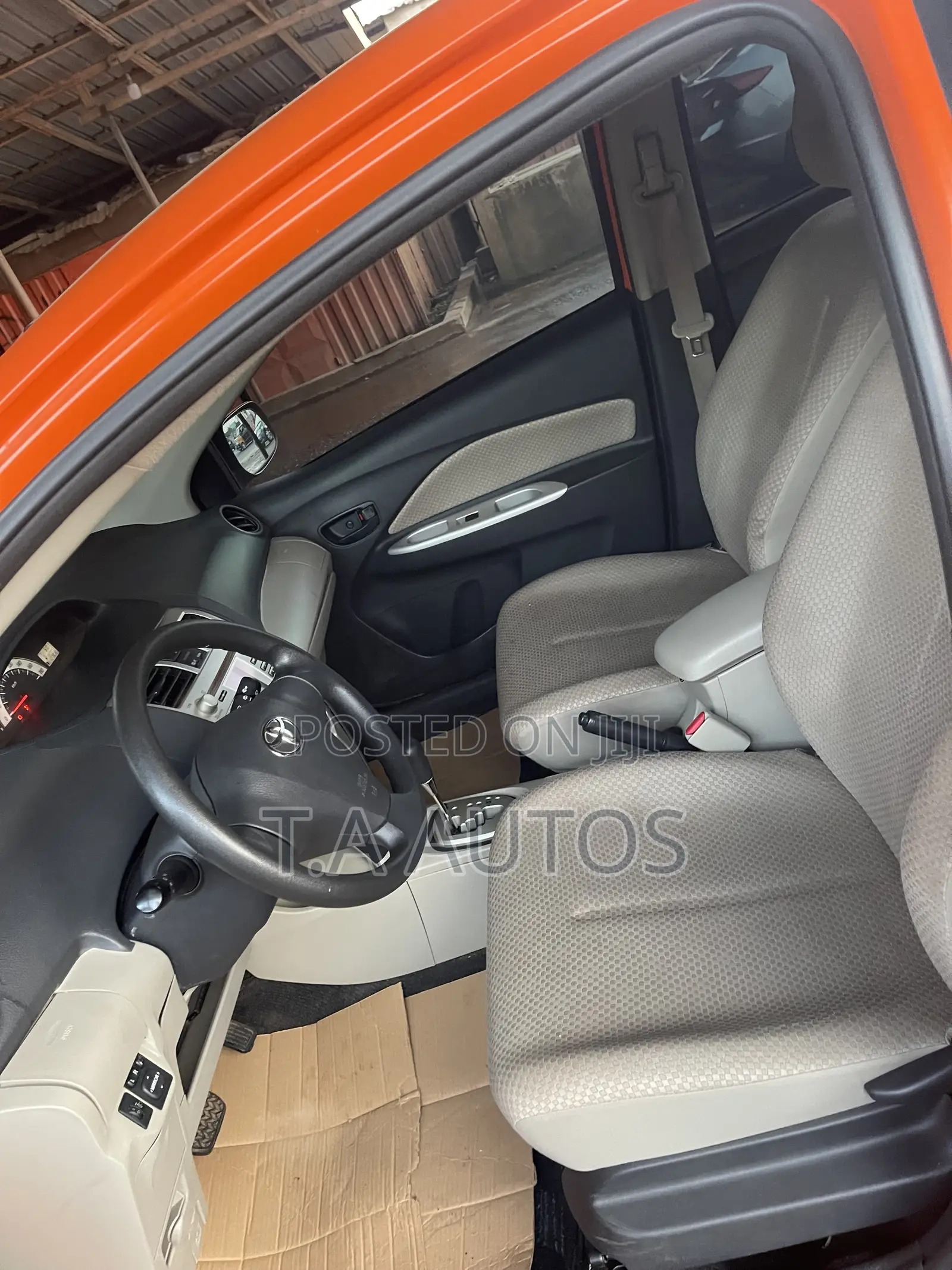 Toyota Belta 2012 Orange