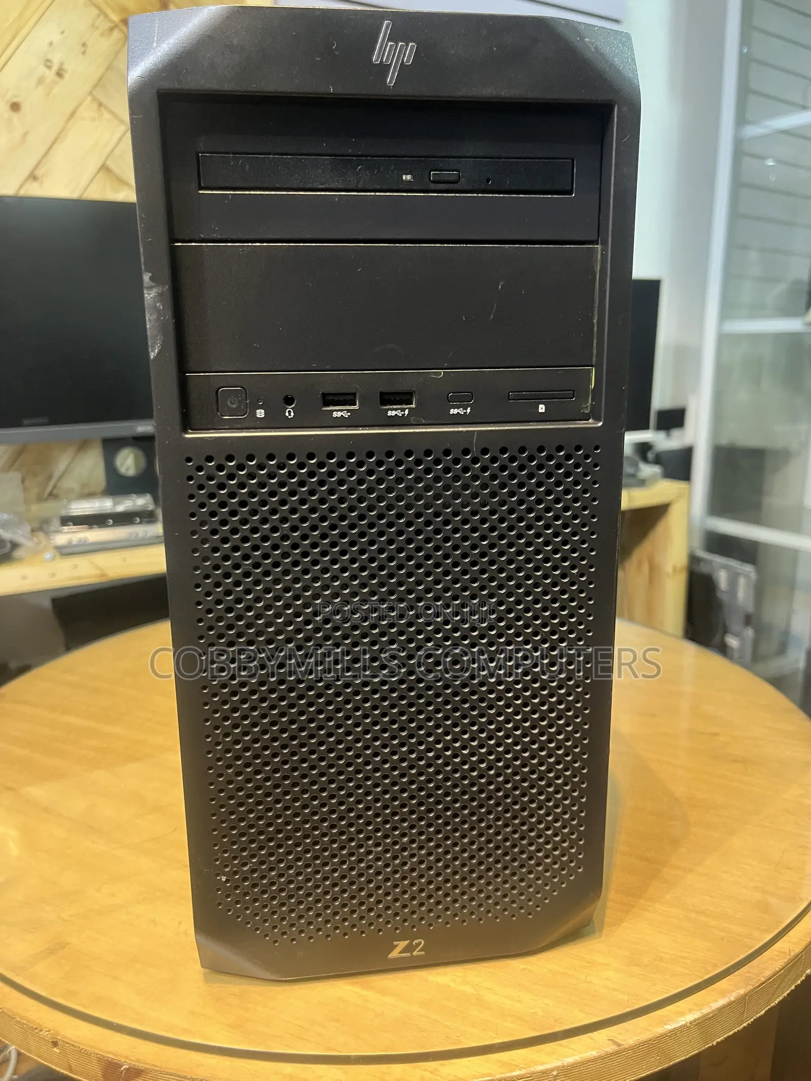 Desktop Computer HP Z2 G4 Tower 16GB Intel Core i7 HDD+SSD 256GB