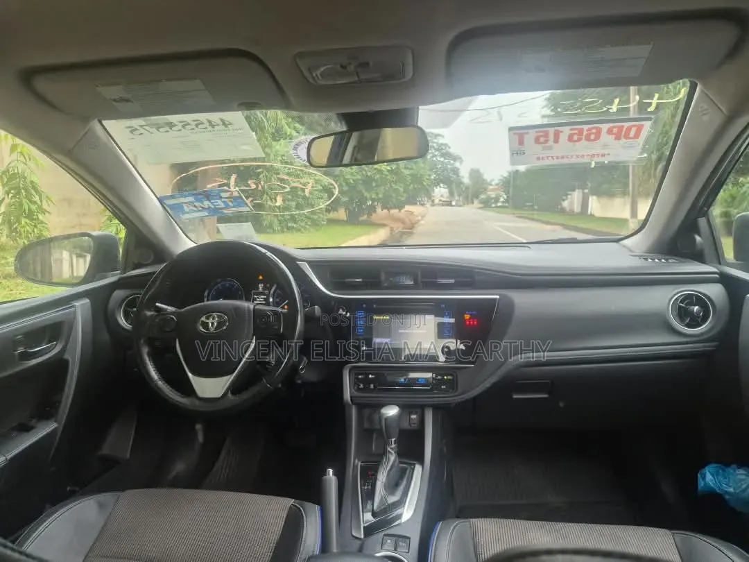 Toyota Corolla 2018 Blue