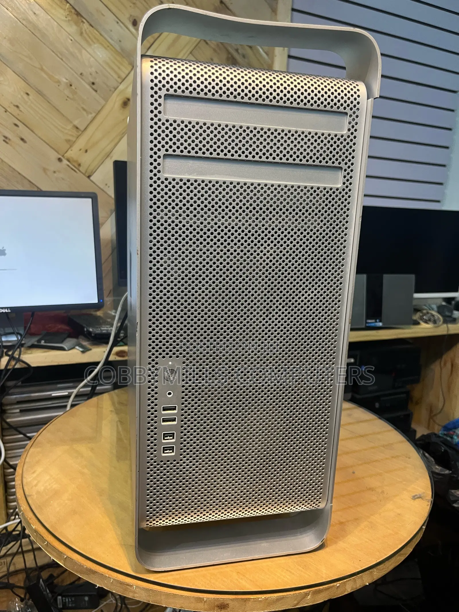 Desktop Computer Apple Mac Pro 16GB Intel Xeon HDD 1T
