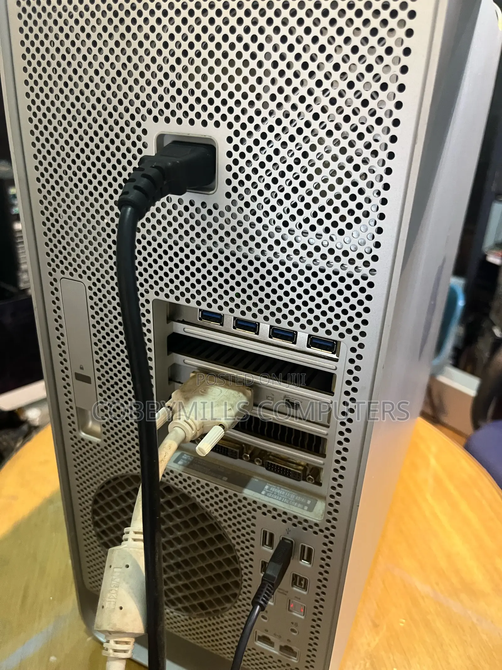Desktop Computer Apple Mac Pro 16GB Intel Xeon HDD 1T