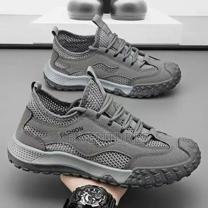 Men's Breathable Sandals Shoe
N-Grey