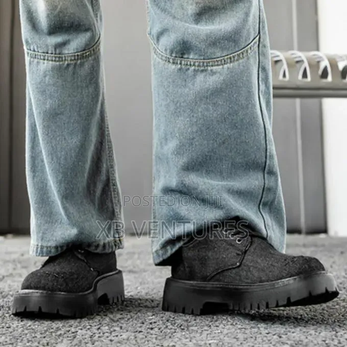 Active Piece Black Shoes