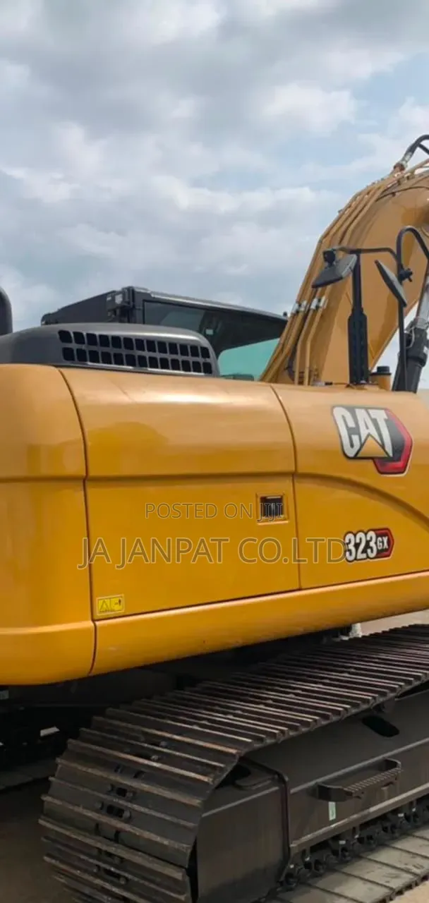 Brand New Cat 323