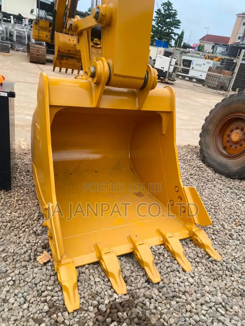 Brand New Cat 323