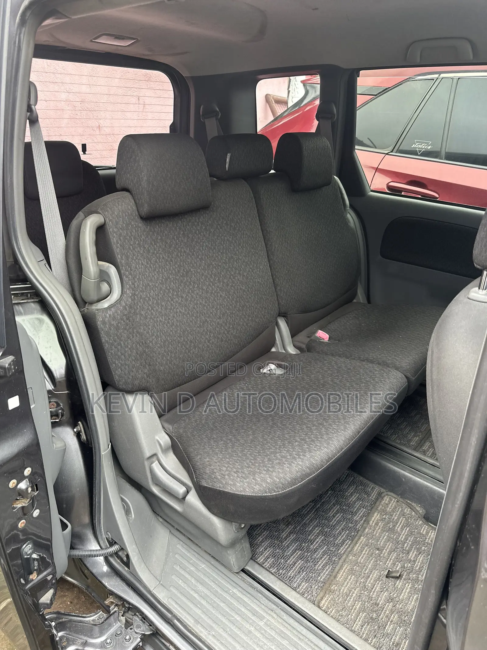 Toyota Sienta 1.5 FWD 2012 Gray