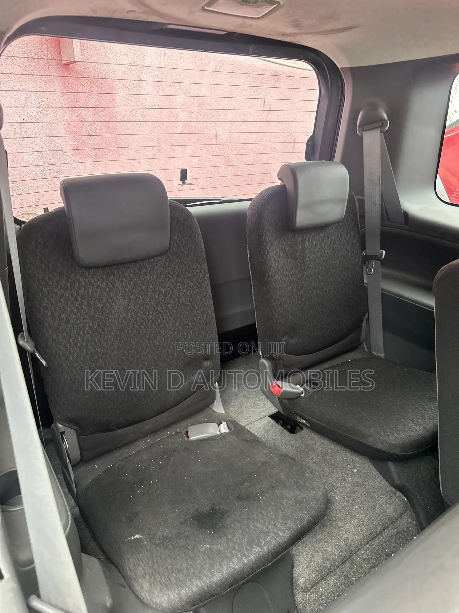 Toyota Sienta 1.5 FWD 2012 Gray