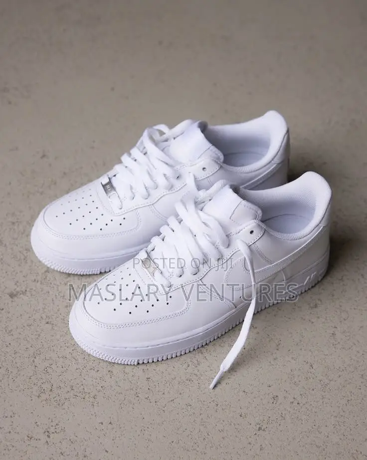Nike Air Force - White