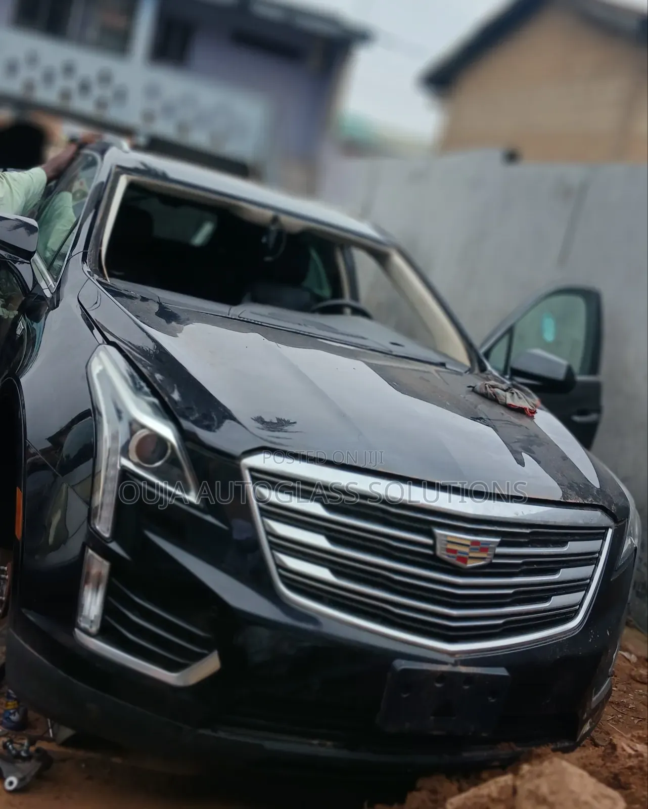 2017 Cadillac XT5 Windscreen Available