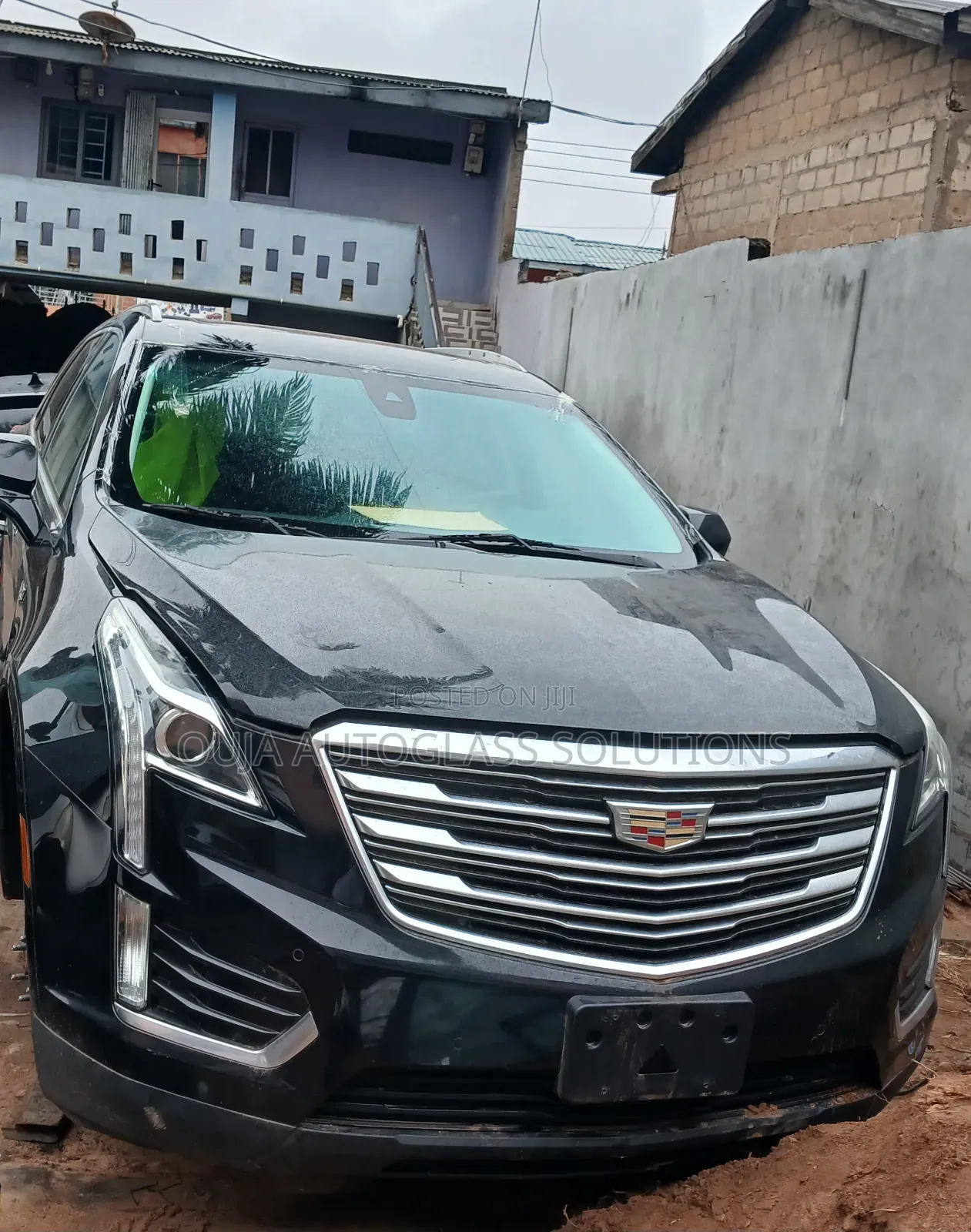 2017 Cadillac XT5 Windscreen Available