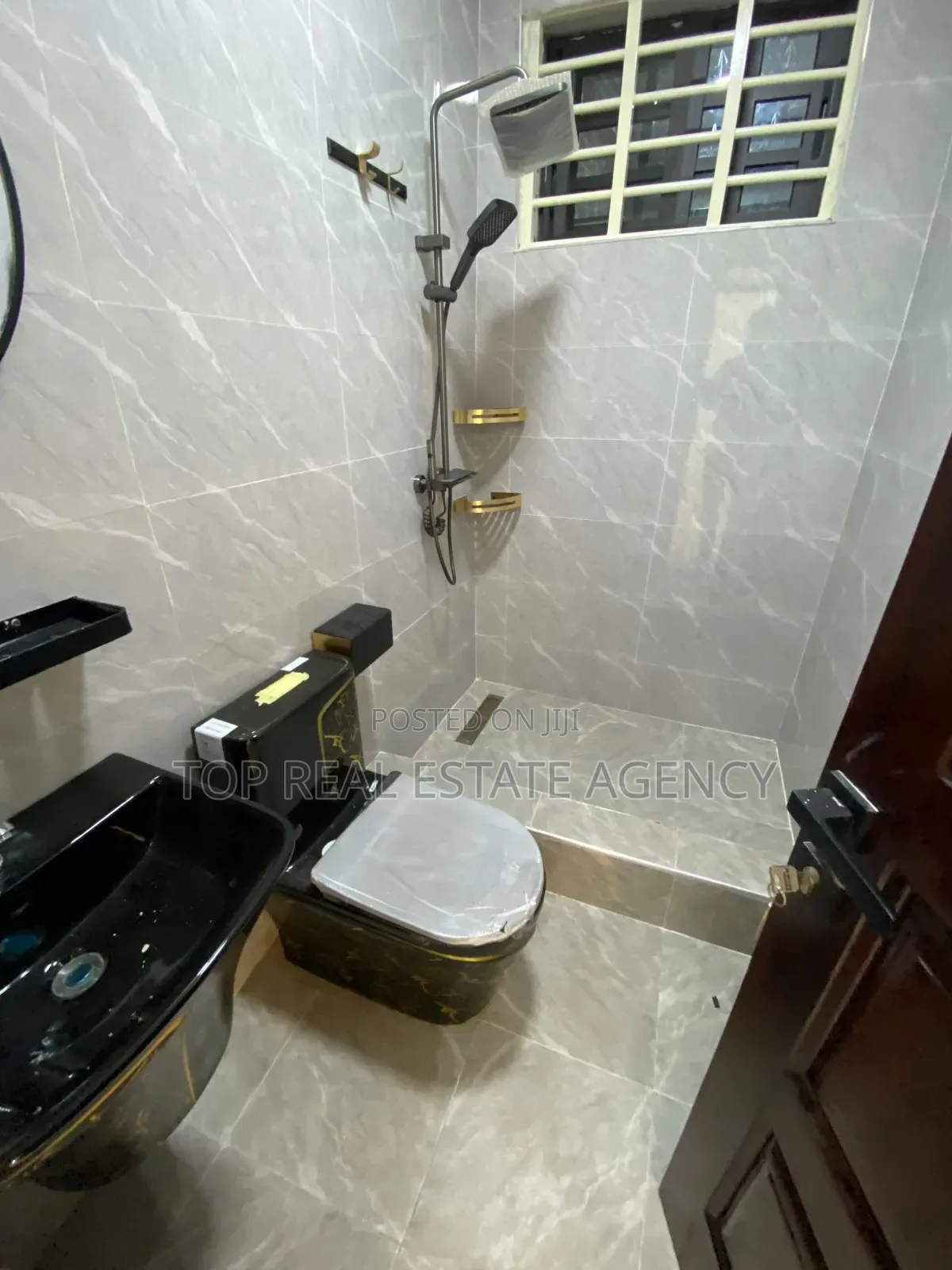 2bdrm Apartment in Ablekuma Kfc, CP for rent