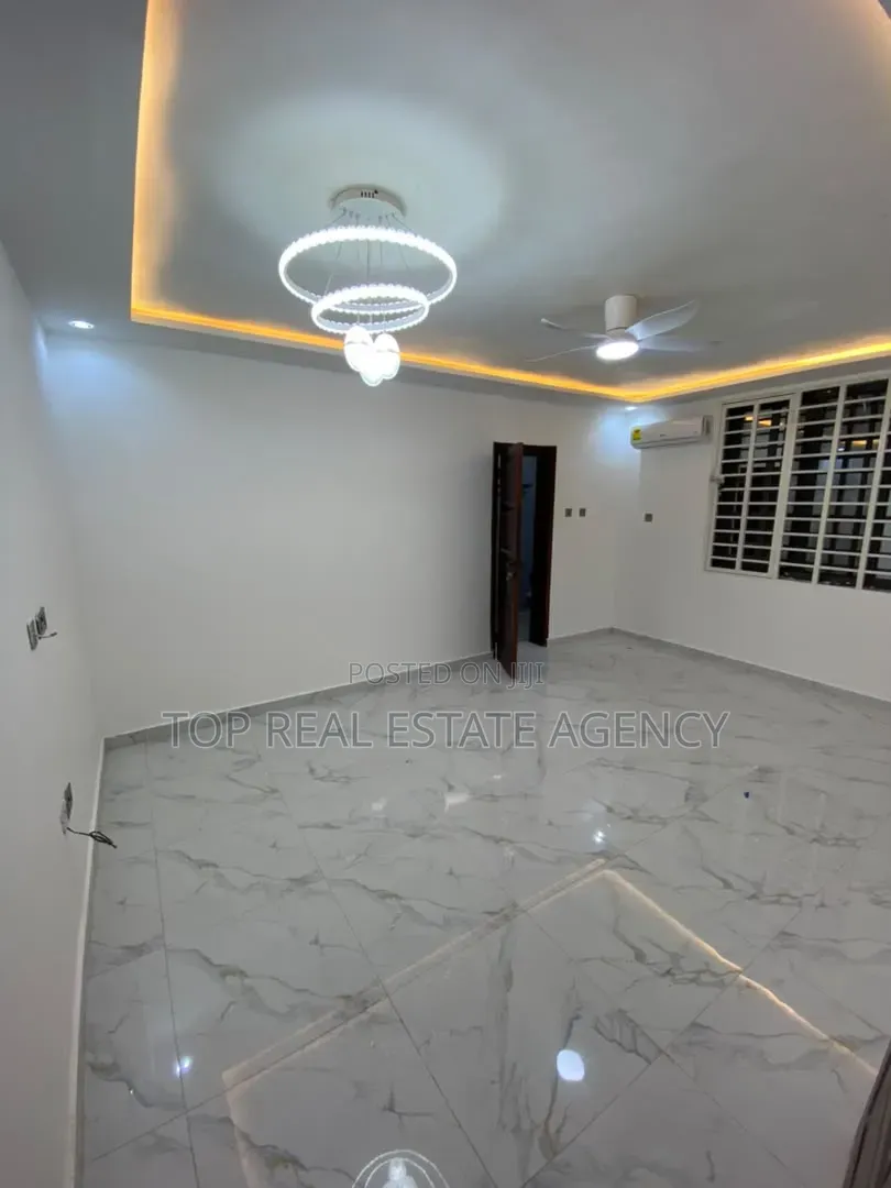 2bdrm Apartment in Ablekuma Kfc, CP for rent