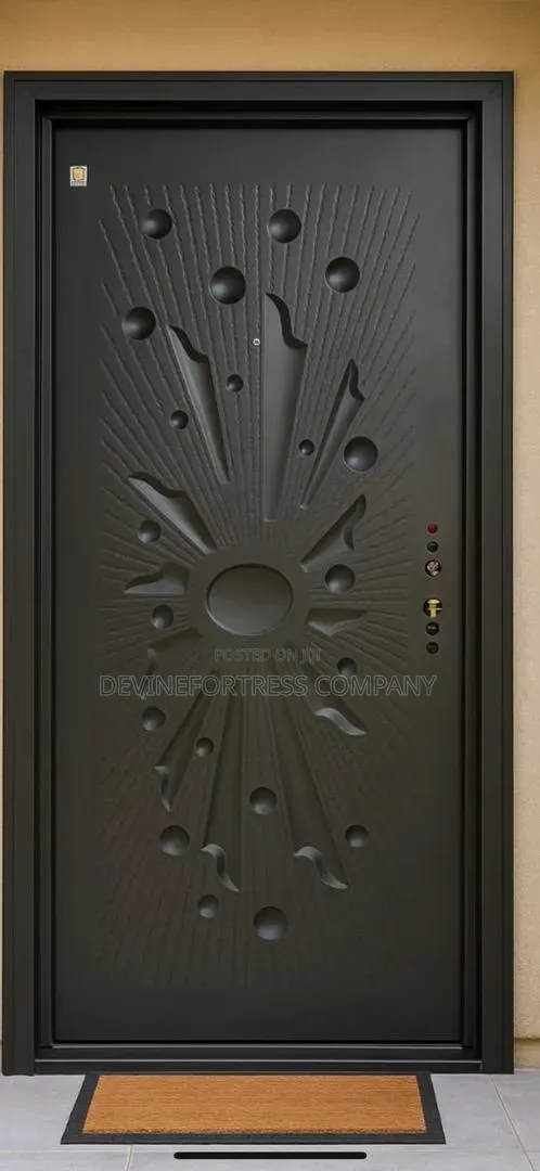 High Quality Paladin Black Single Door for All Weather// Silver