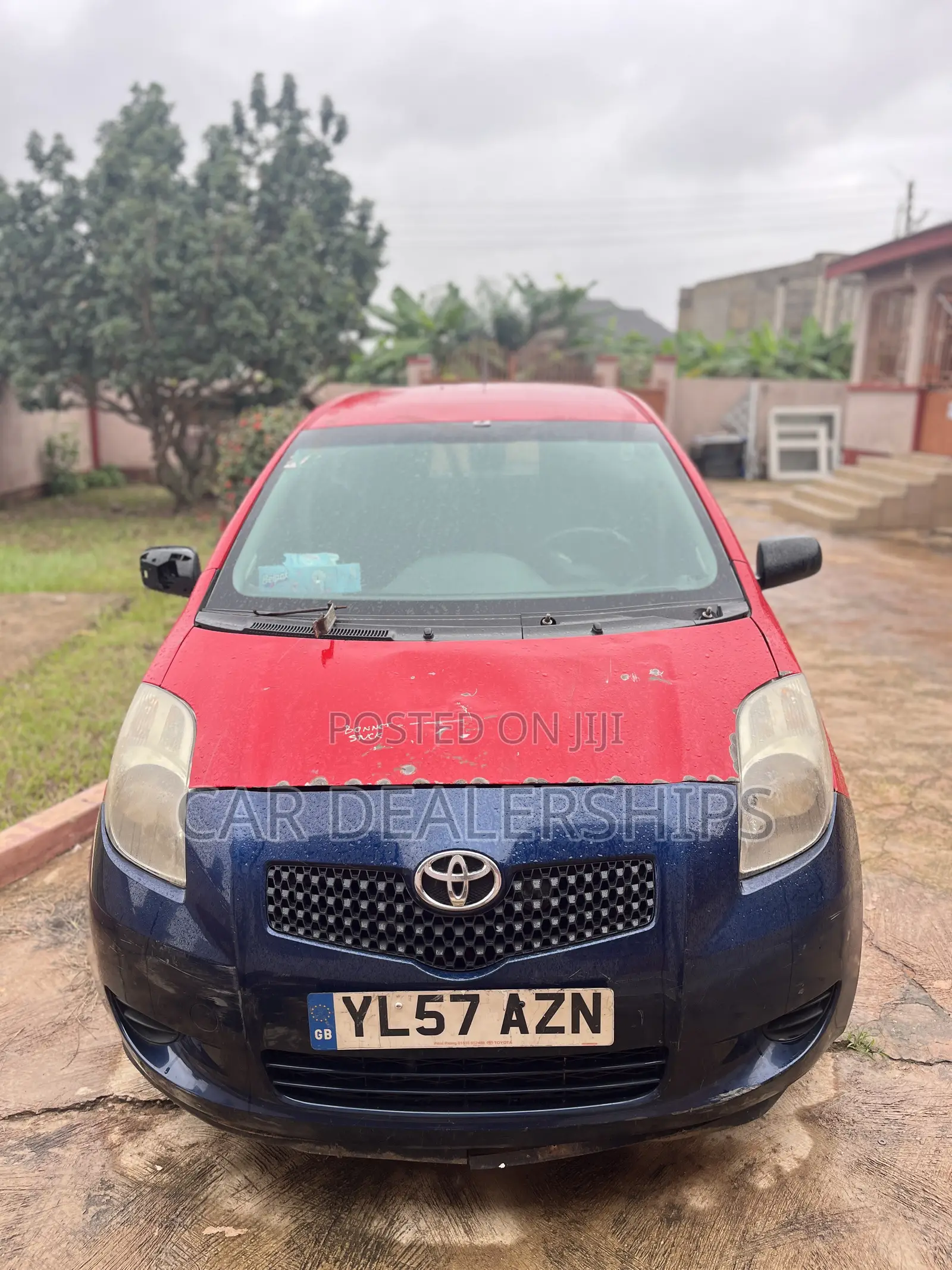 Toyota Yaris 2012 Red
