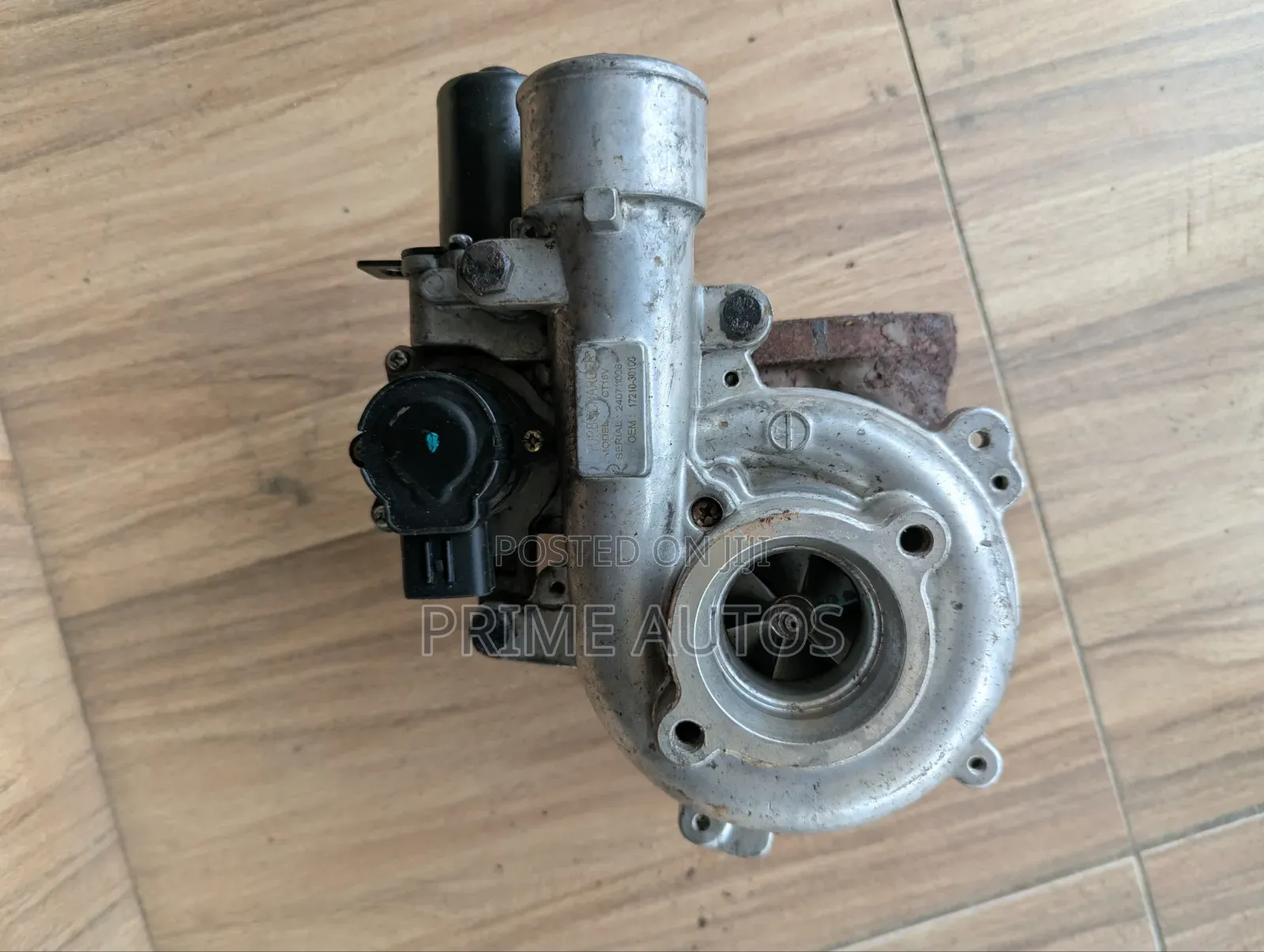 Toyota Land Cruiser 3.0L Turbocharger (17201-30100 )
