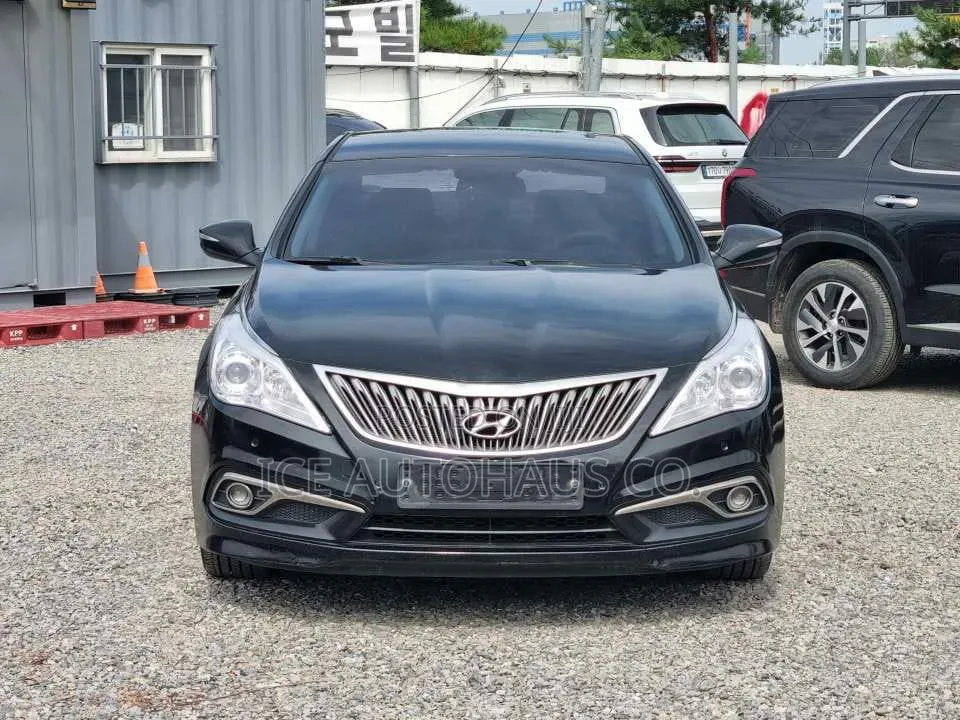 Hyundai Grandeur 2016 Black