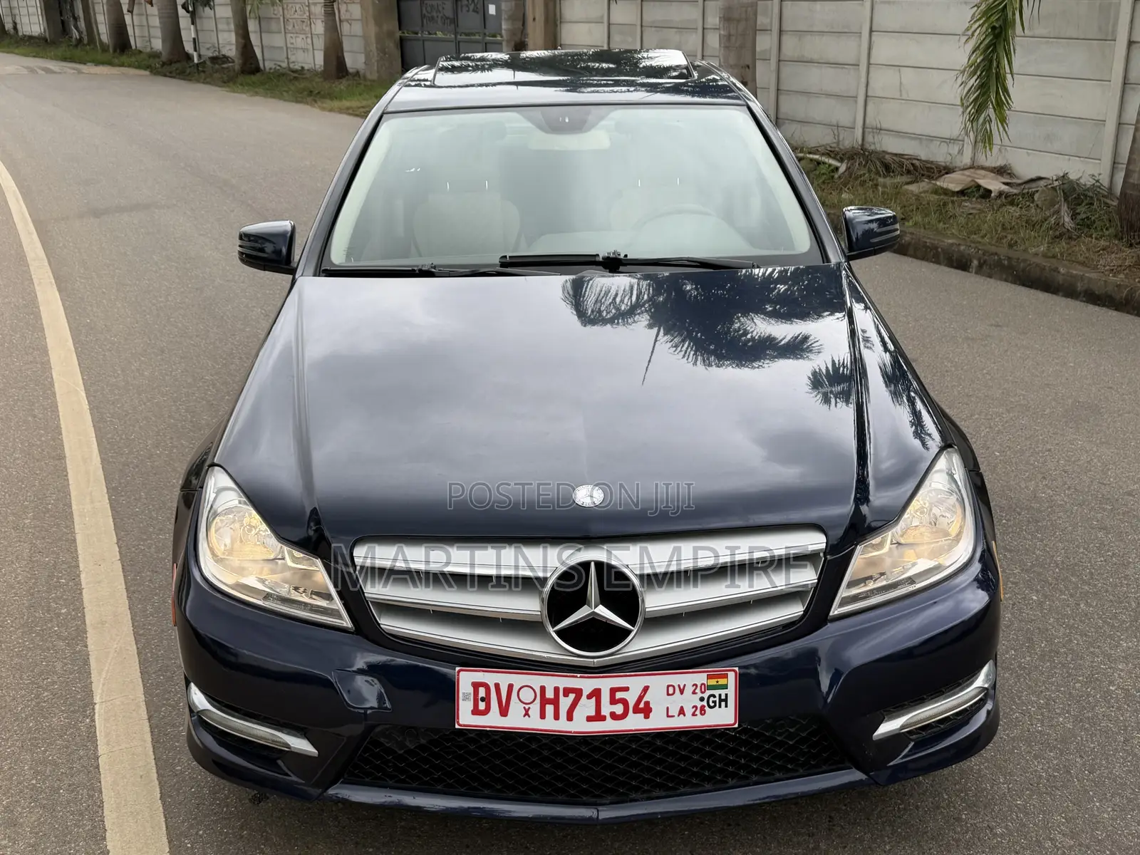 Mercedes-Benz C250 2012 Blue