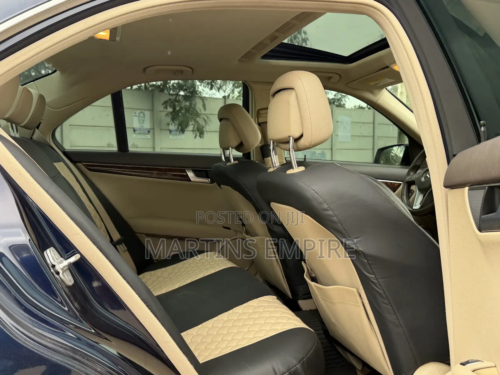 Mercedes-Benz C250 2012 Blue