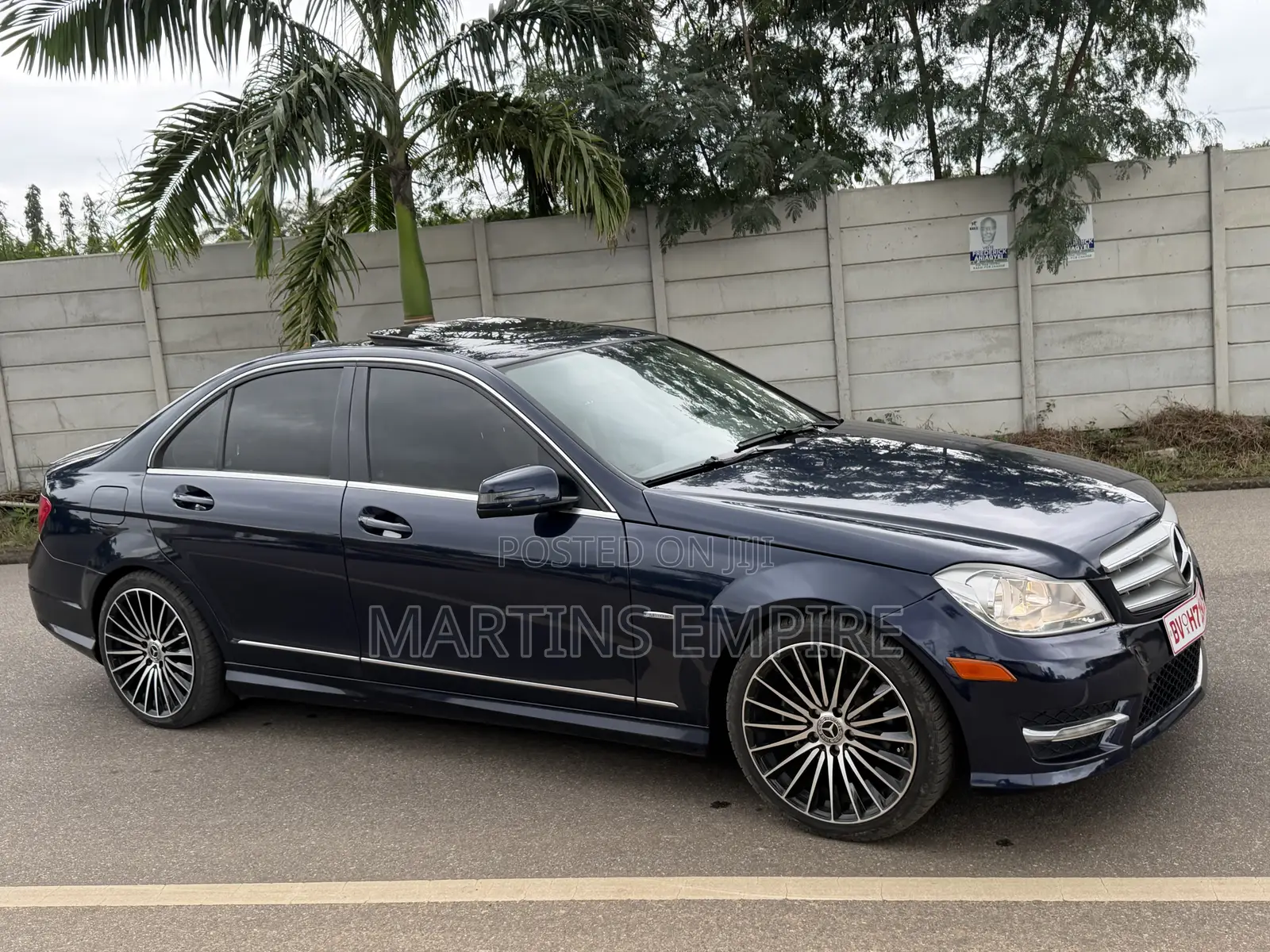 Mercedes-Benz C250 2012 Blue