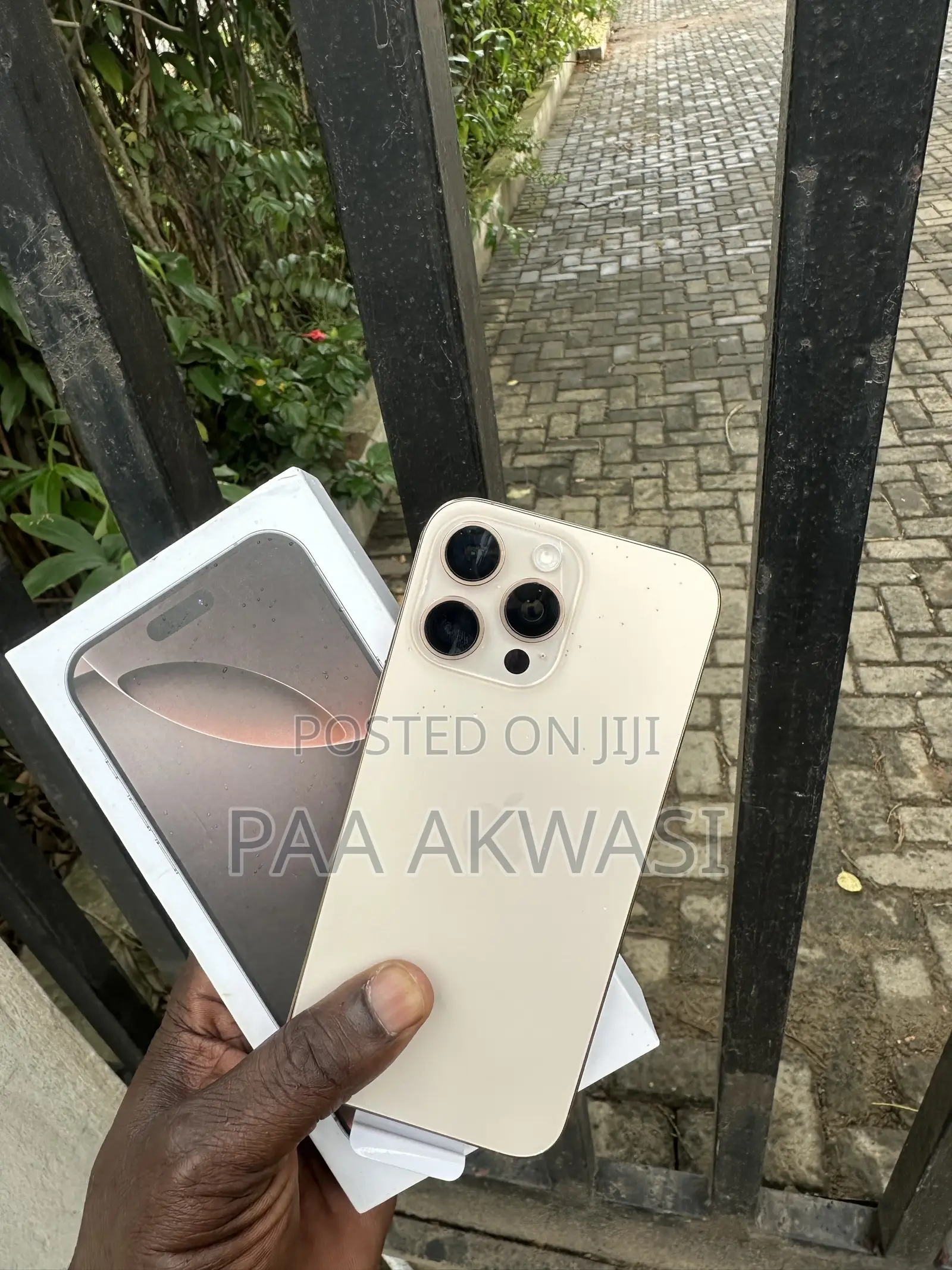 Apple iPhone 16 Pro Max 256 GB Gold
