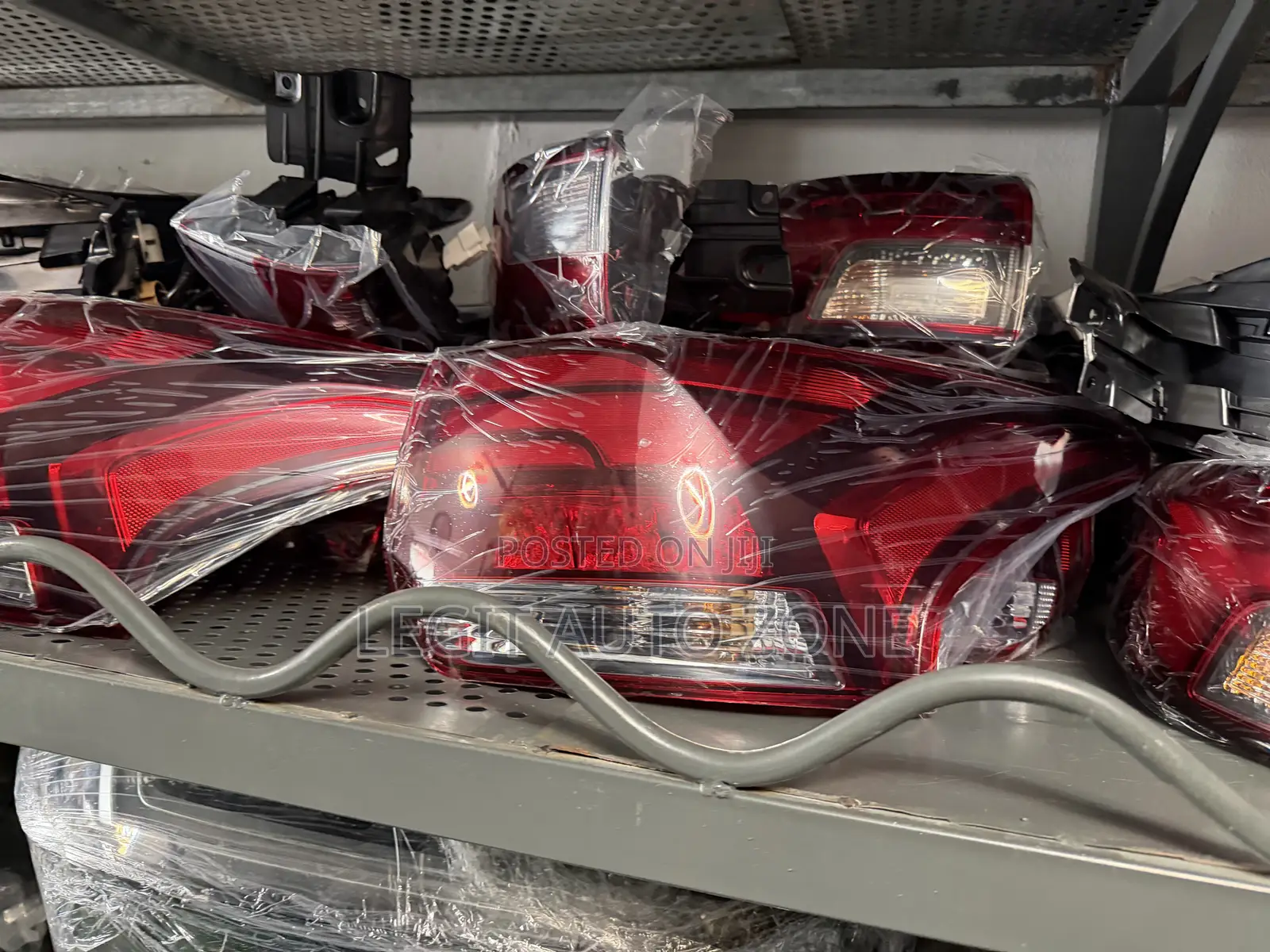 Mitsubishi Outlander 2018,2017,2020,2019,Taillights Available