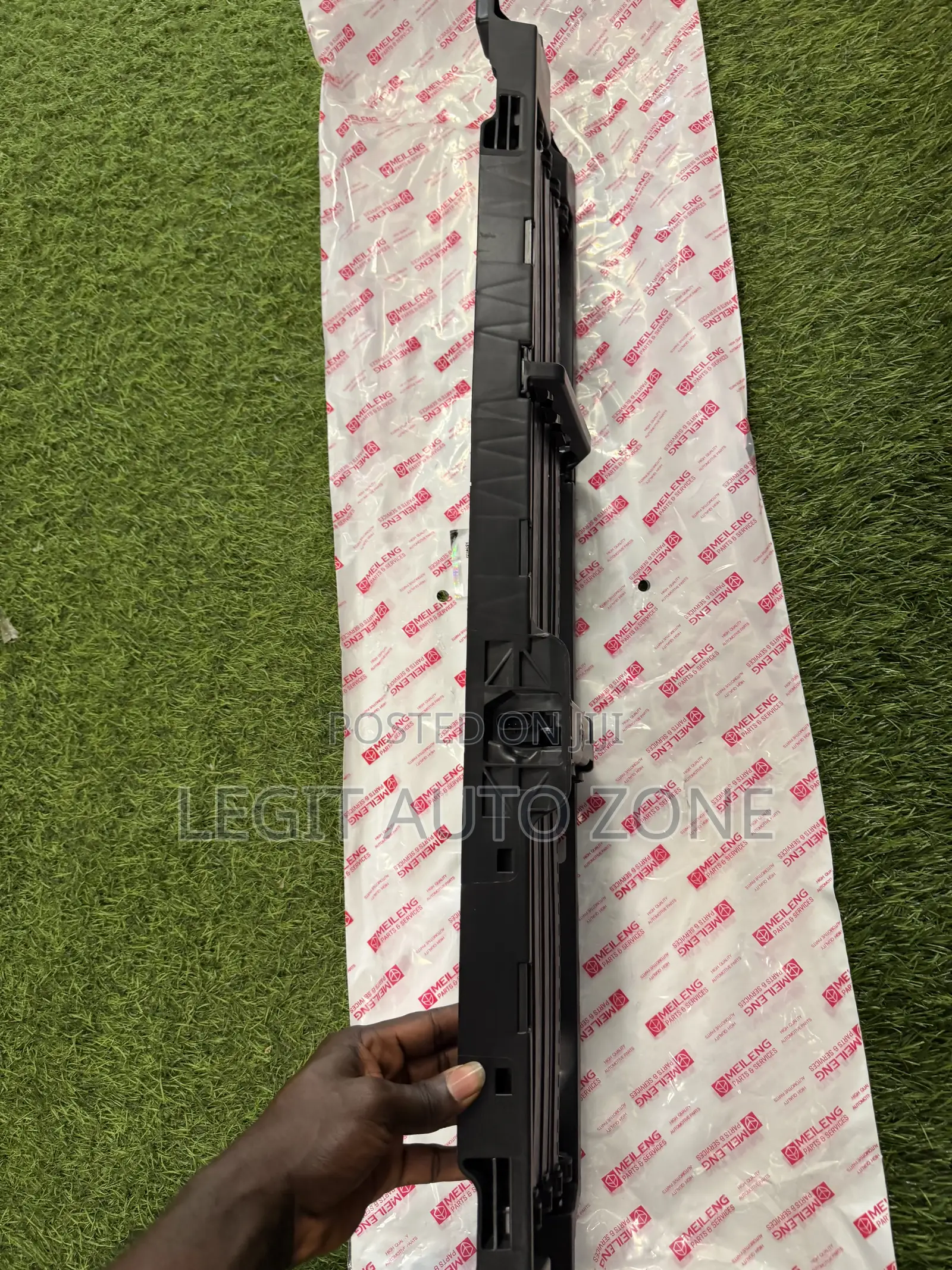 Honda CRV 2024,2023,2025,2026 Shutter Grill Available