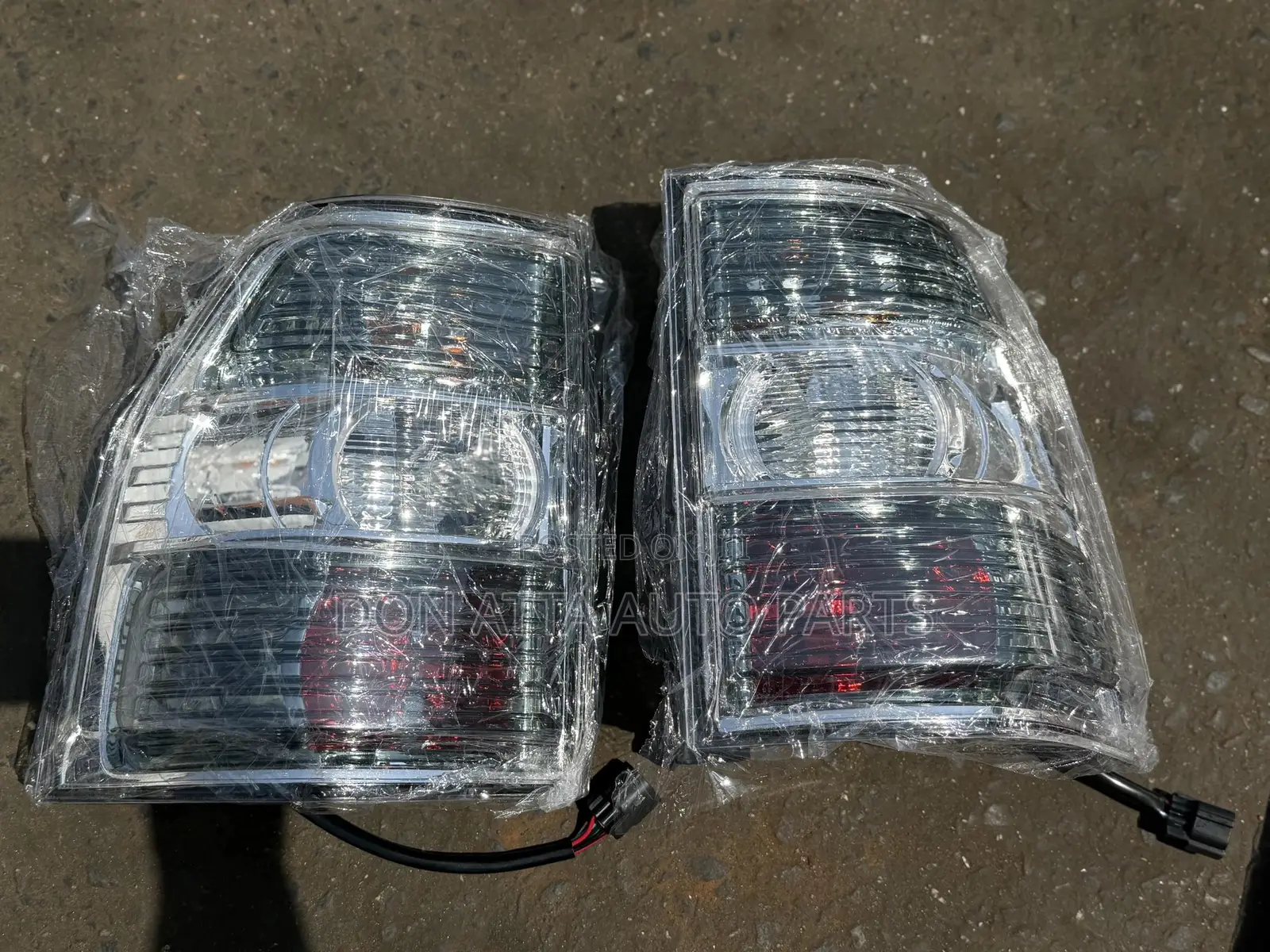 Mitsubishi Pajero 2016 Tail Light