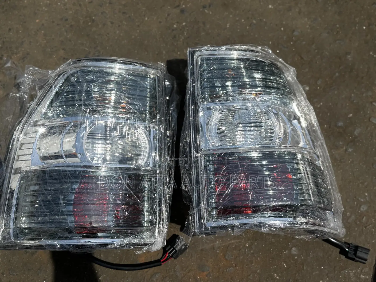 Mitsubishi Pajero 2016 Tail Light