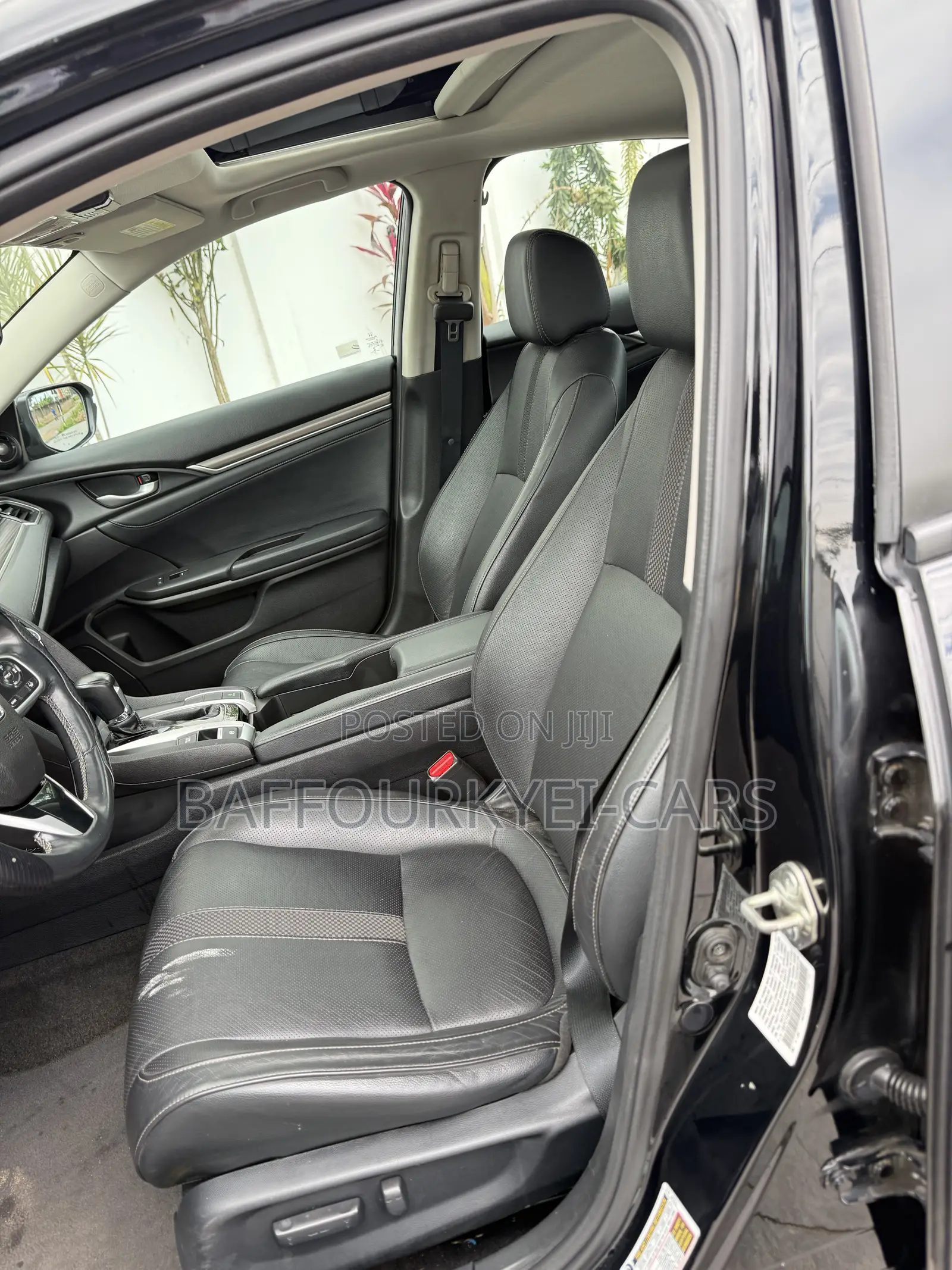 Honda Civic Touring Sedan 2019 Black