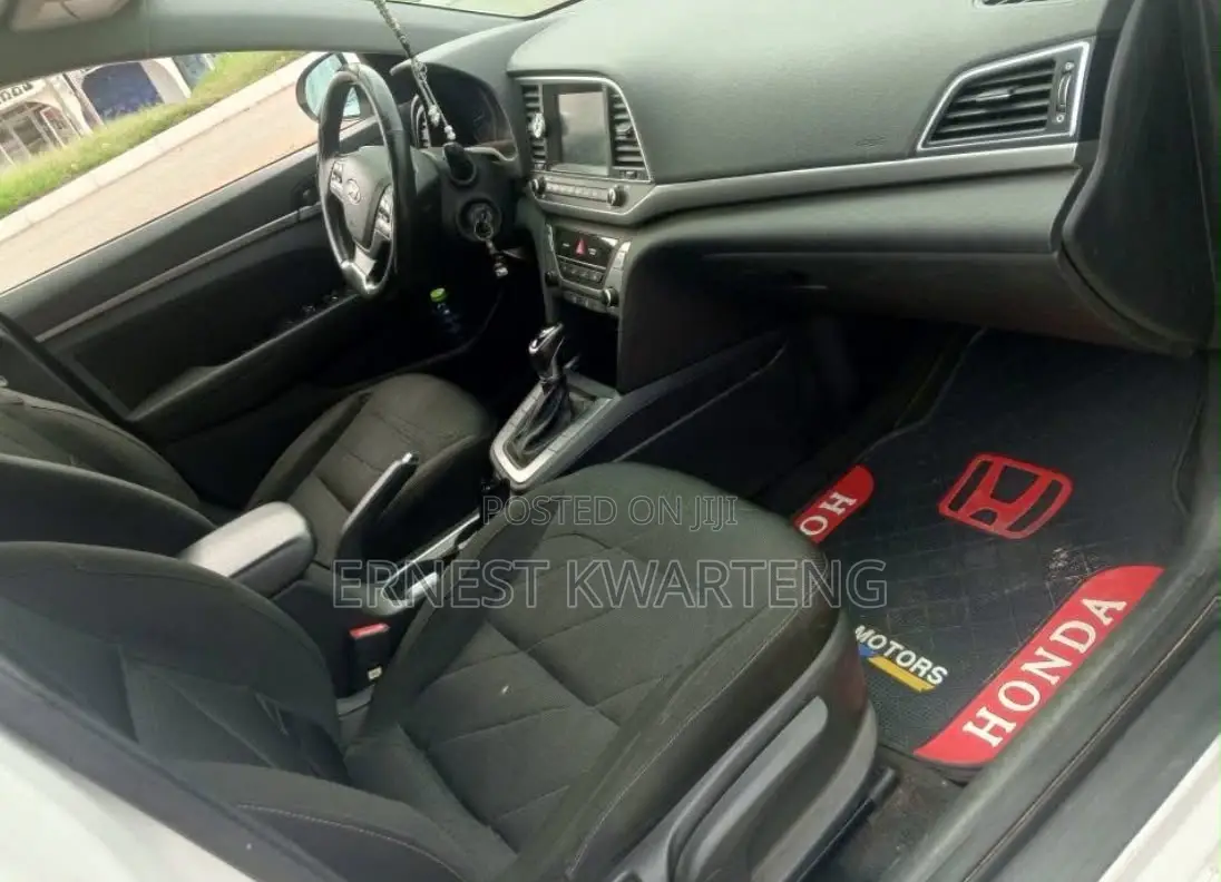 Hyundai Elantra 2017 White