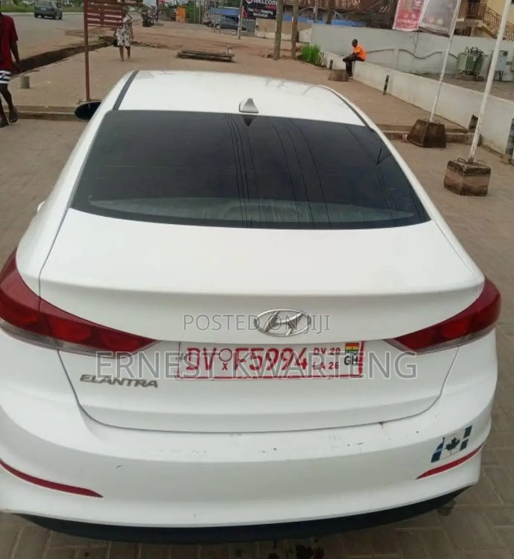 Hyundai Elantra 2017 White