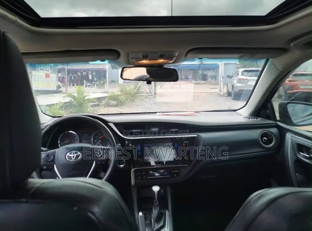 Toyota Corolla 2017 Blue