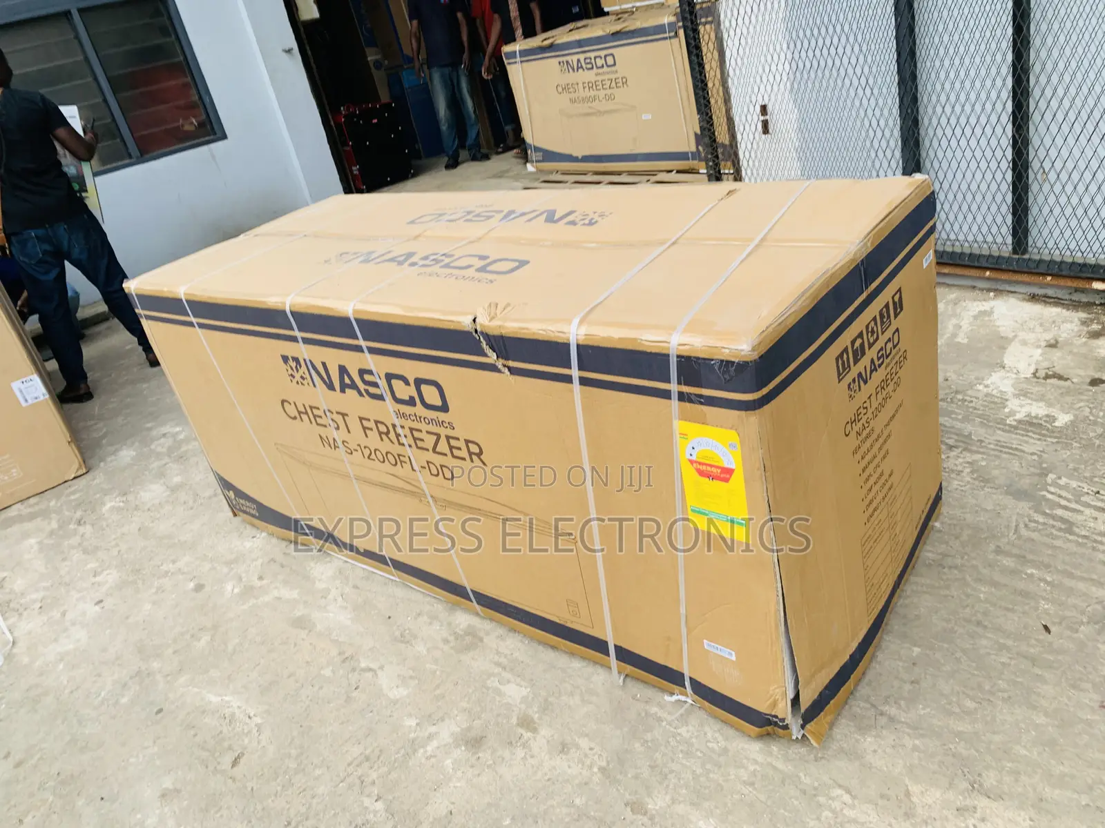 Newly Nasco 800L 2-Star Commercial Chest Freezer, Silver NAS-1200FL-DD