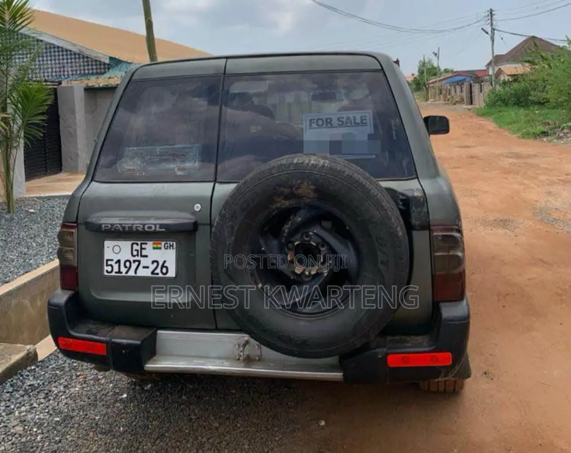 Nissan Patrol 2009 Green
