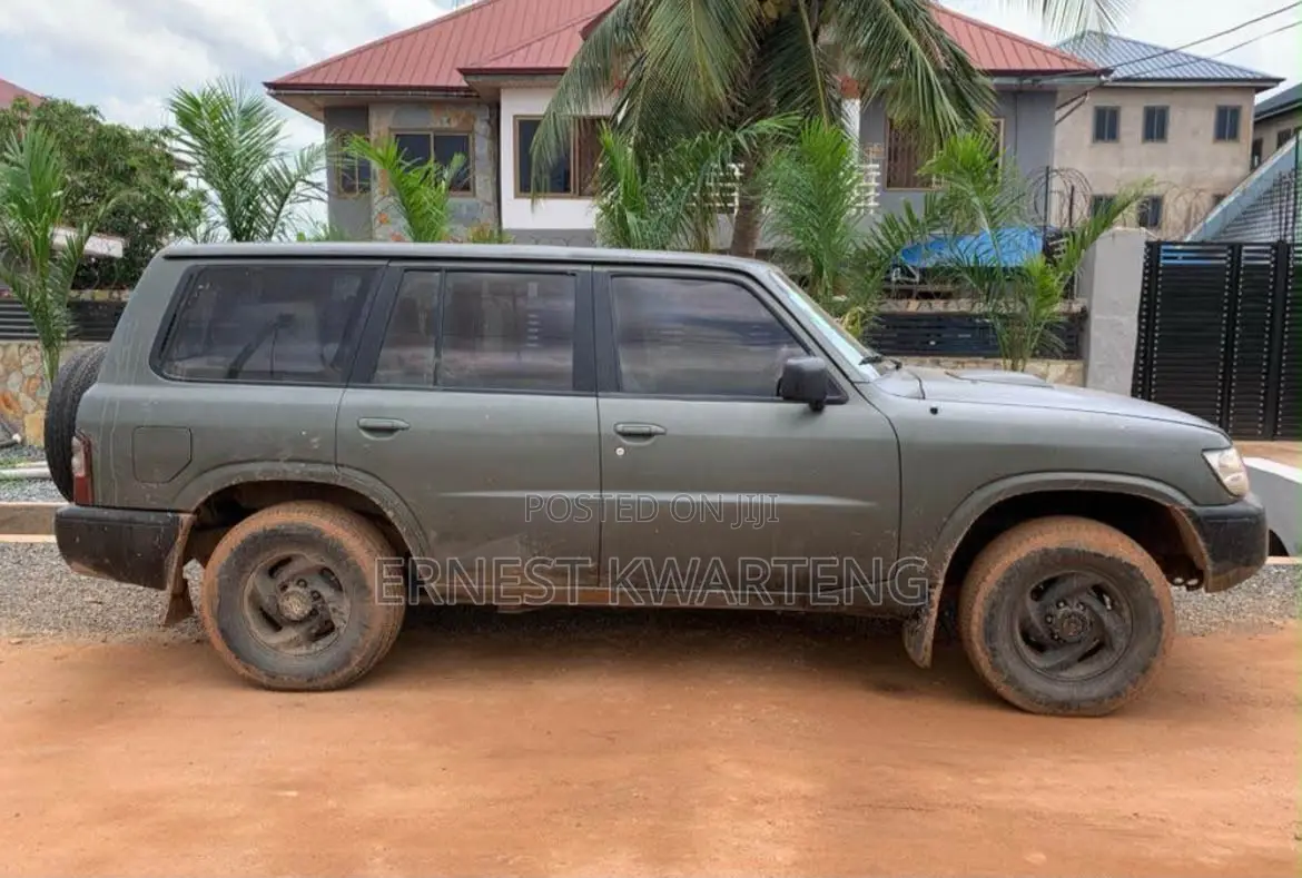 Nissan Patrol 2009 Green