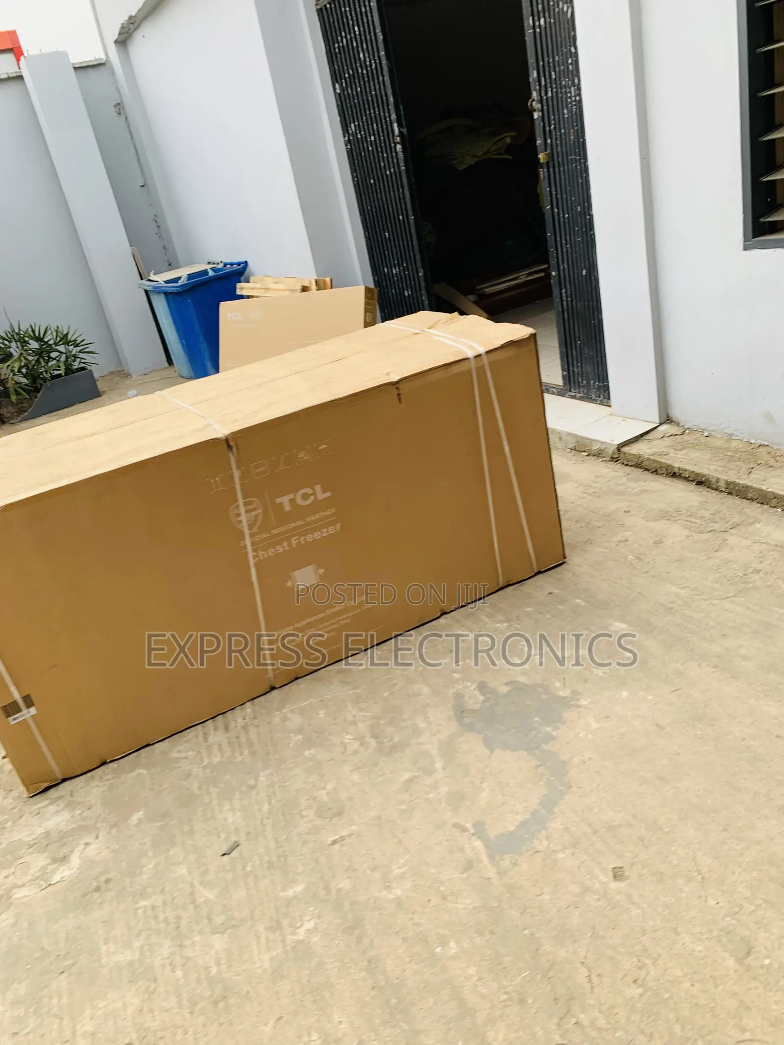 Place Your Order TCL 720L CHEST FREEZER (F920CFSL Double Door Chest